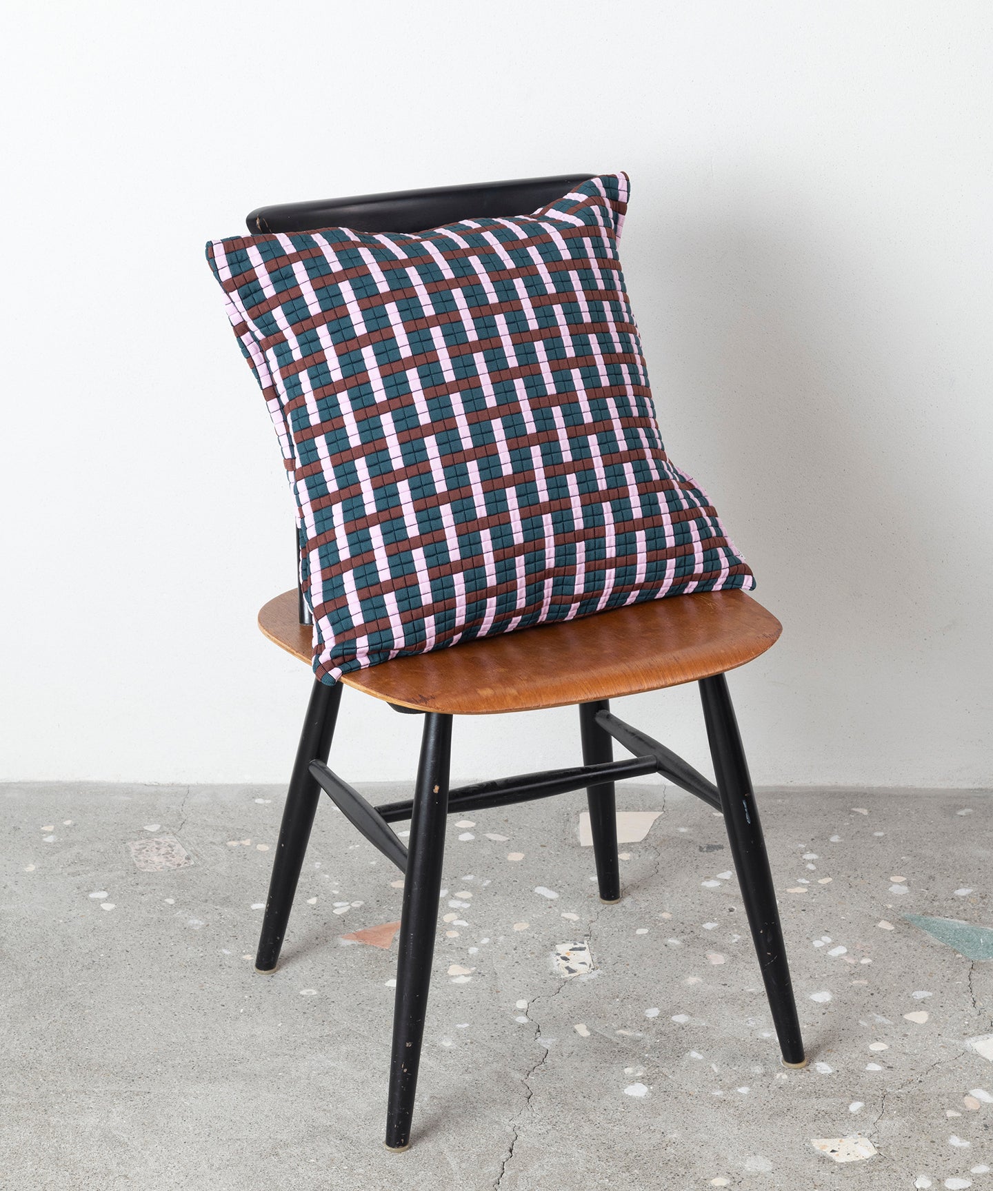 WEAVING PATTERN CUSHION COVER