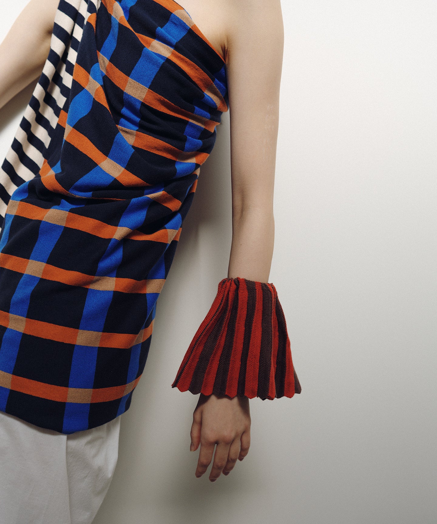 STRIPE-PLAID PATTERN KNIT BLANKET