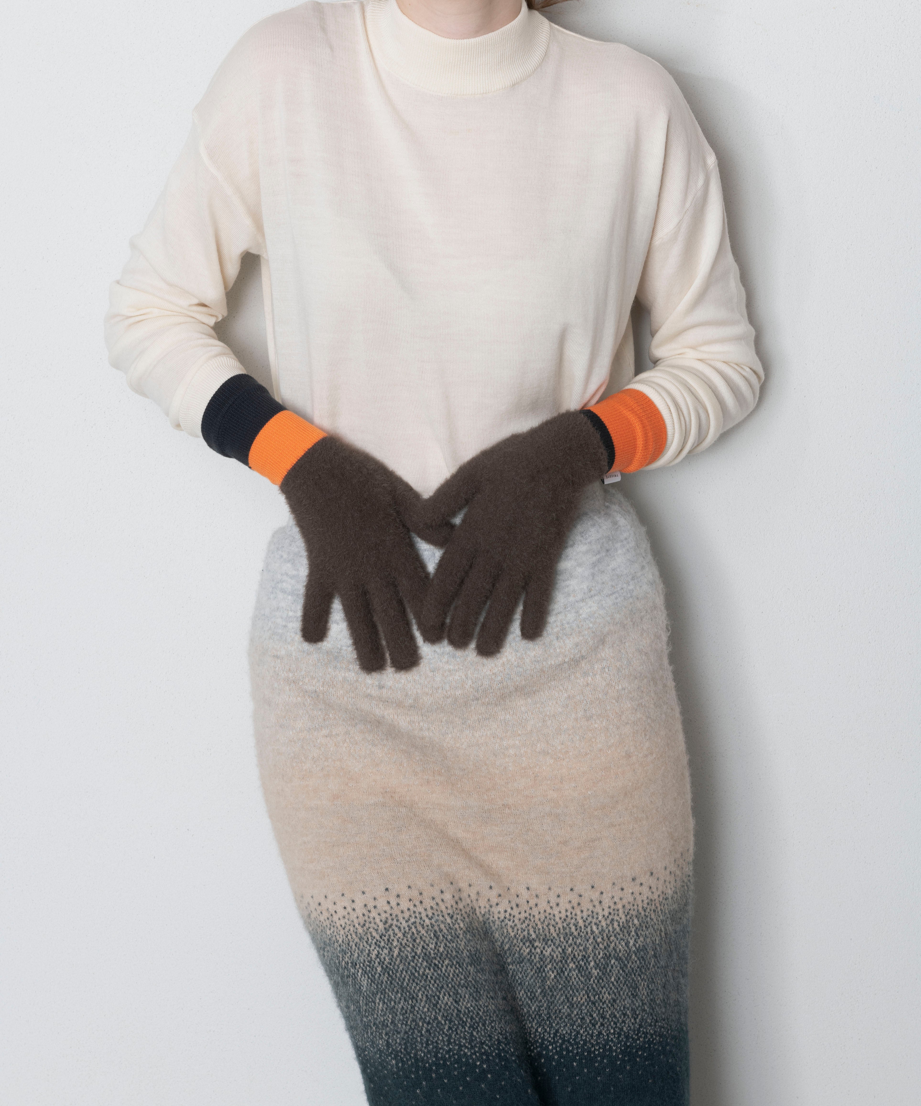 BORDER ASYMMETRY GLOVES