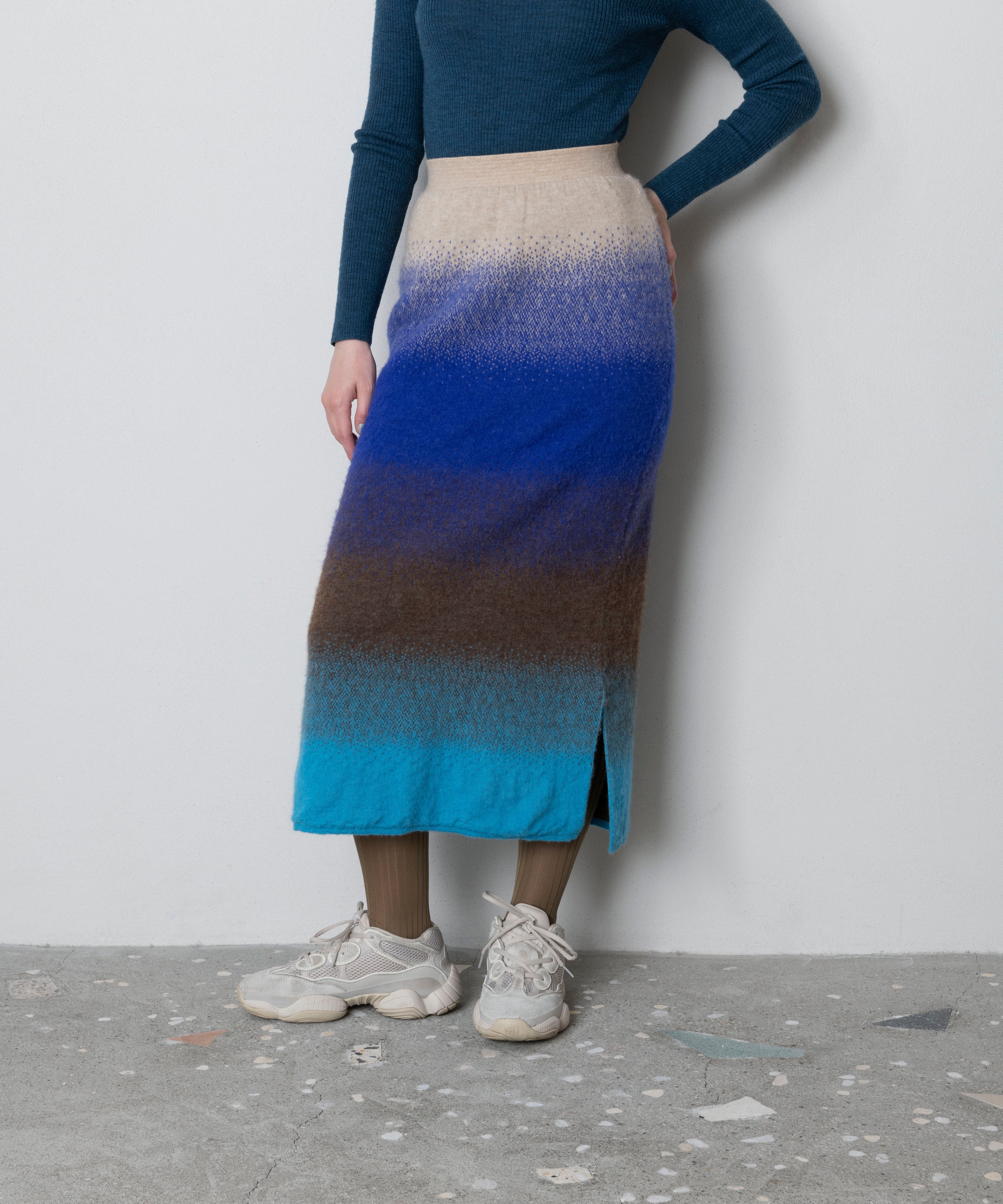 GRADATION SHAGGY SKIRT