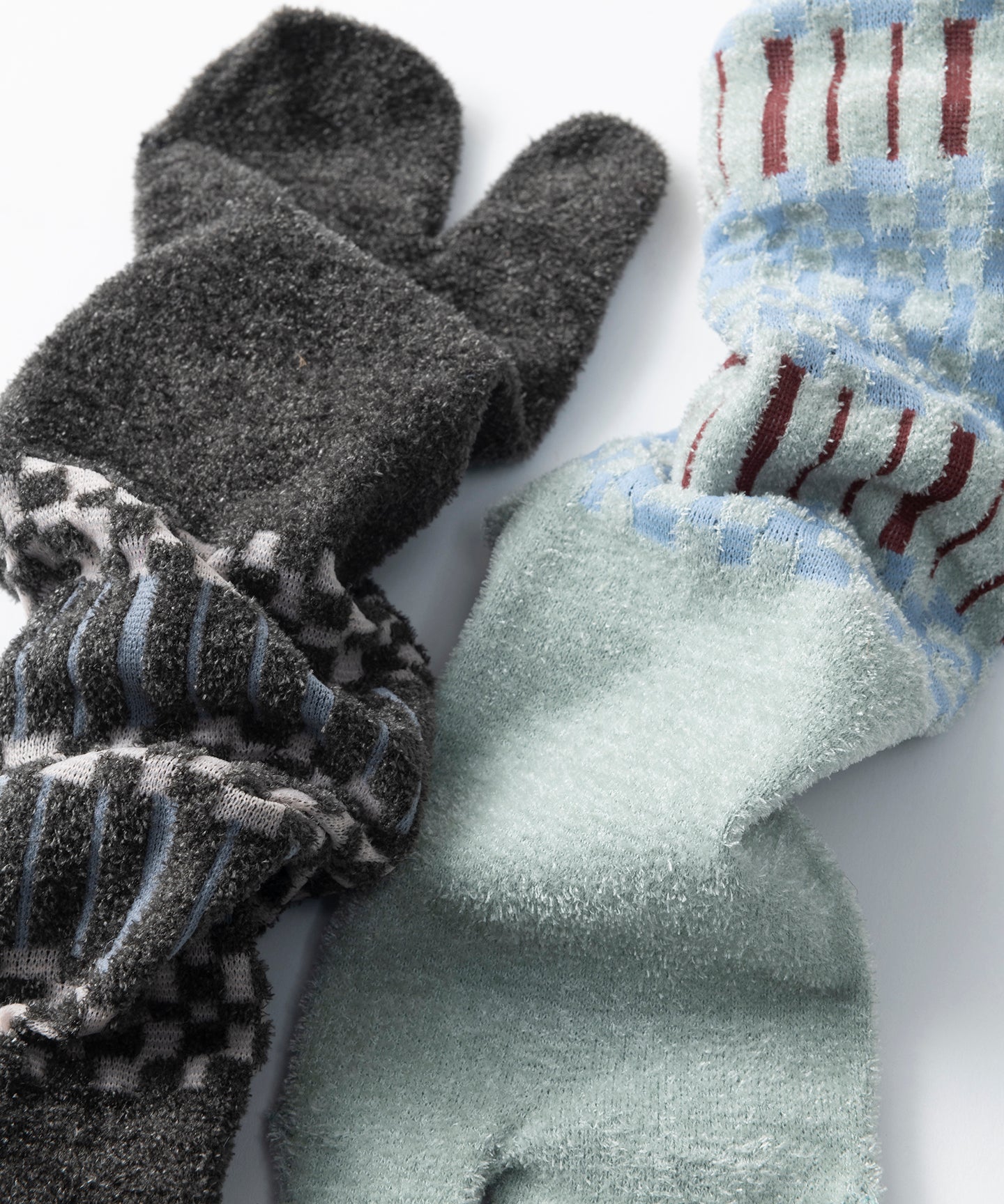 PLAID STRIPED TABI SOCKS