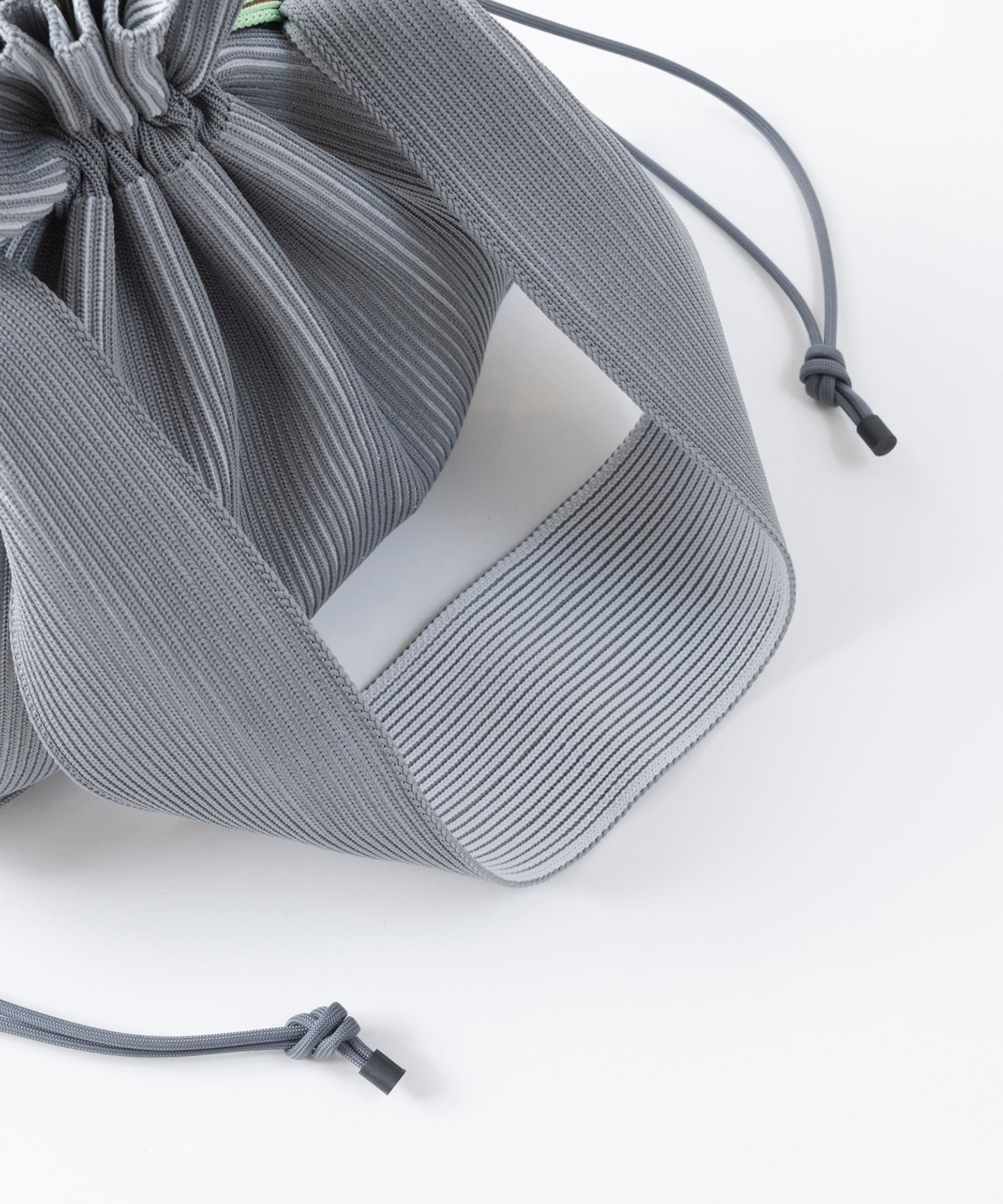 RIBBED POUCH BAG