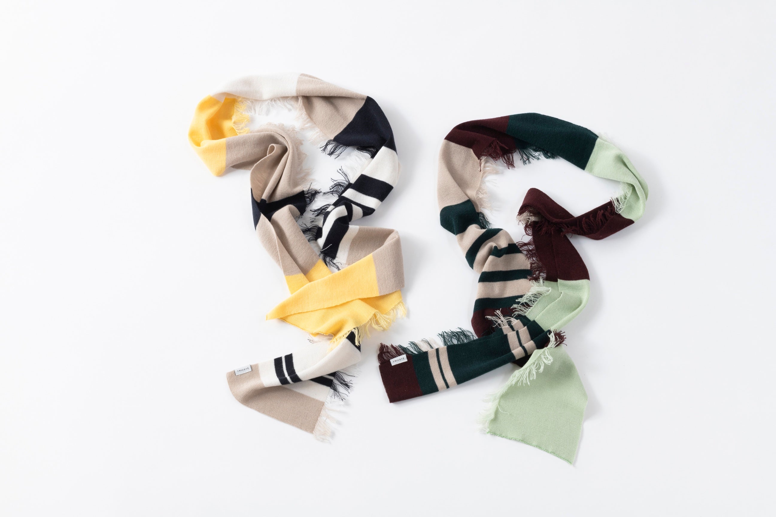 STRIPED KNIT SCARF