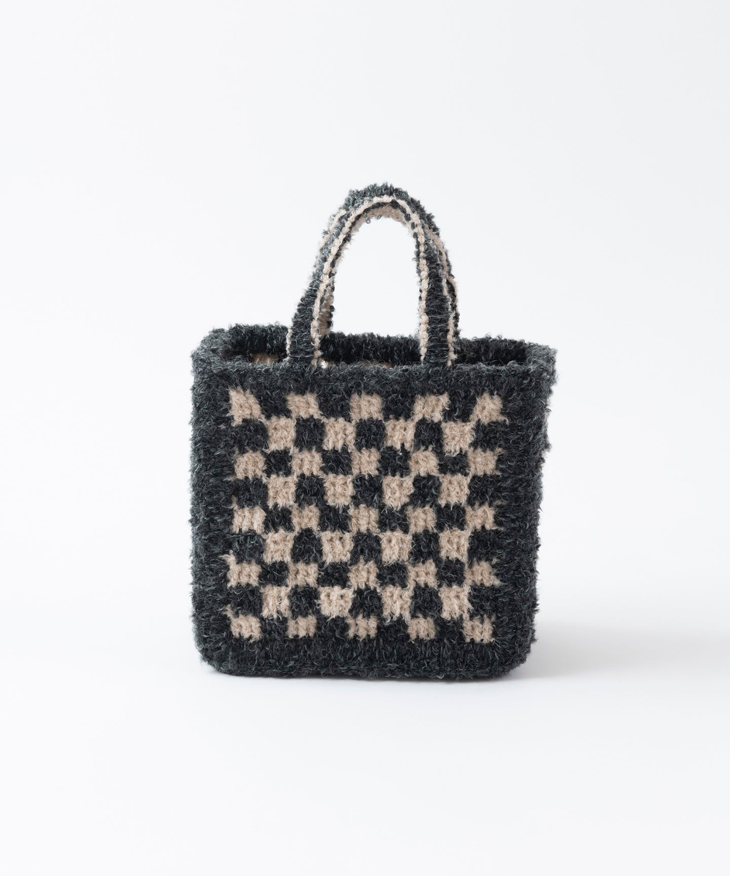 EN CHECKERED BAG