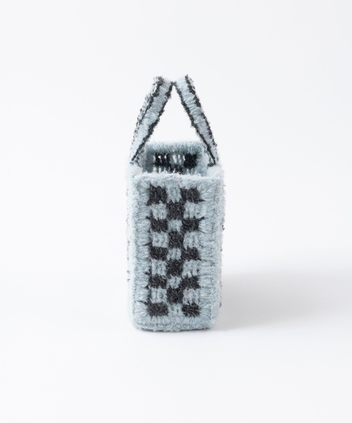 EN CHECKERED BAG