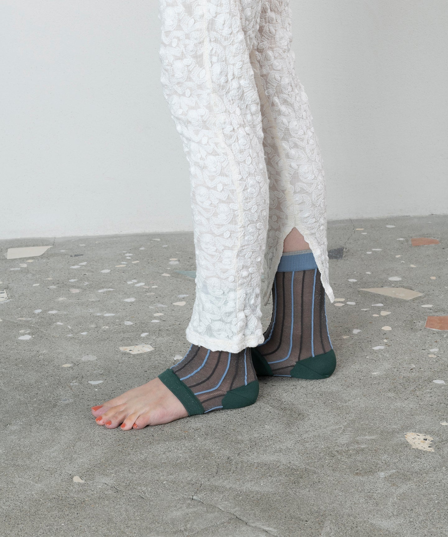 STRIPED SHEER LEGGING SOCKS