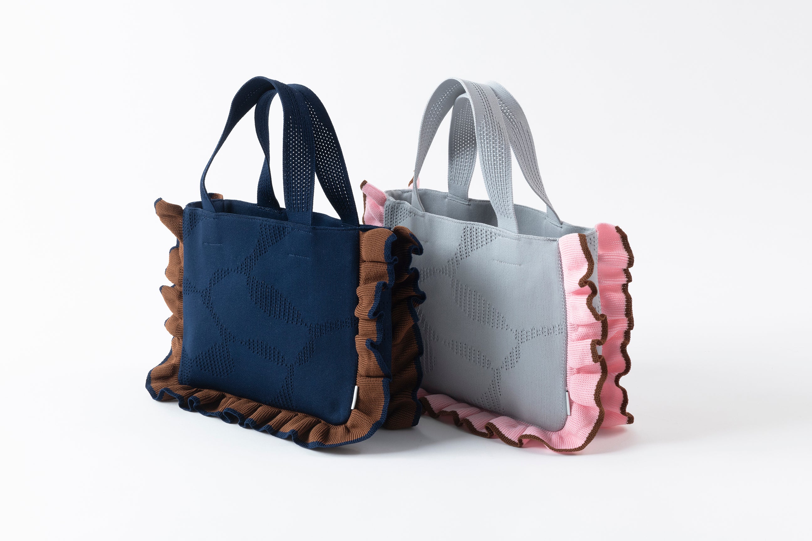 OVAL PATTERNED MINI KNIT BAG