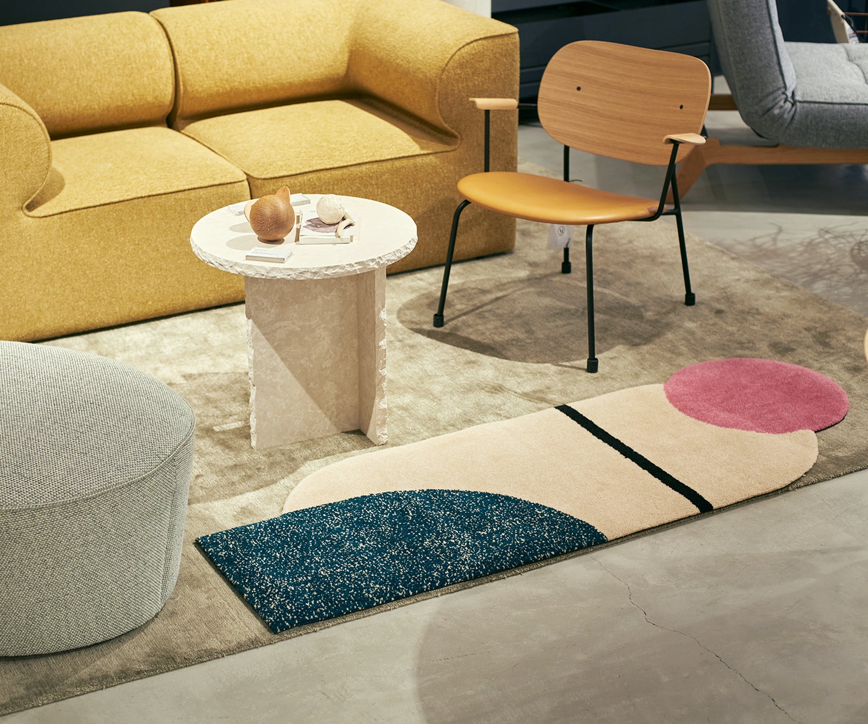 FORM LIVING RUG