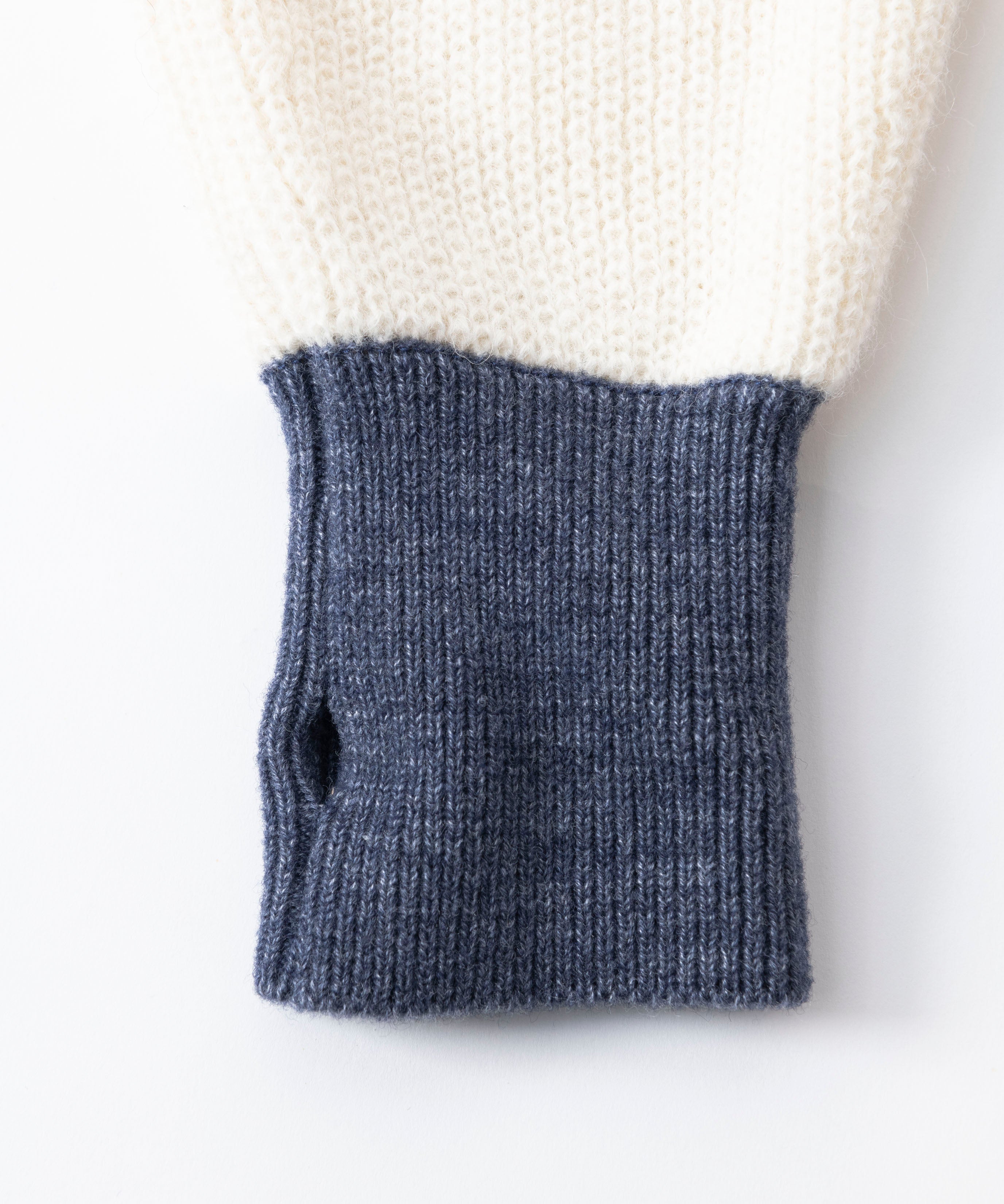 ARM SWEATER