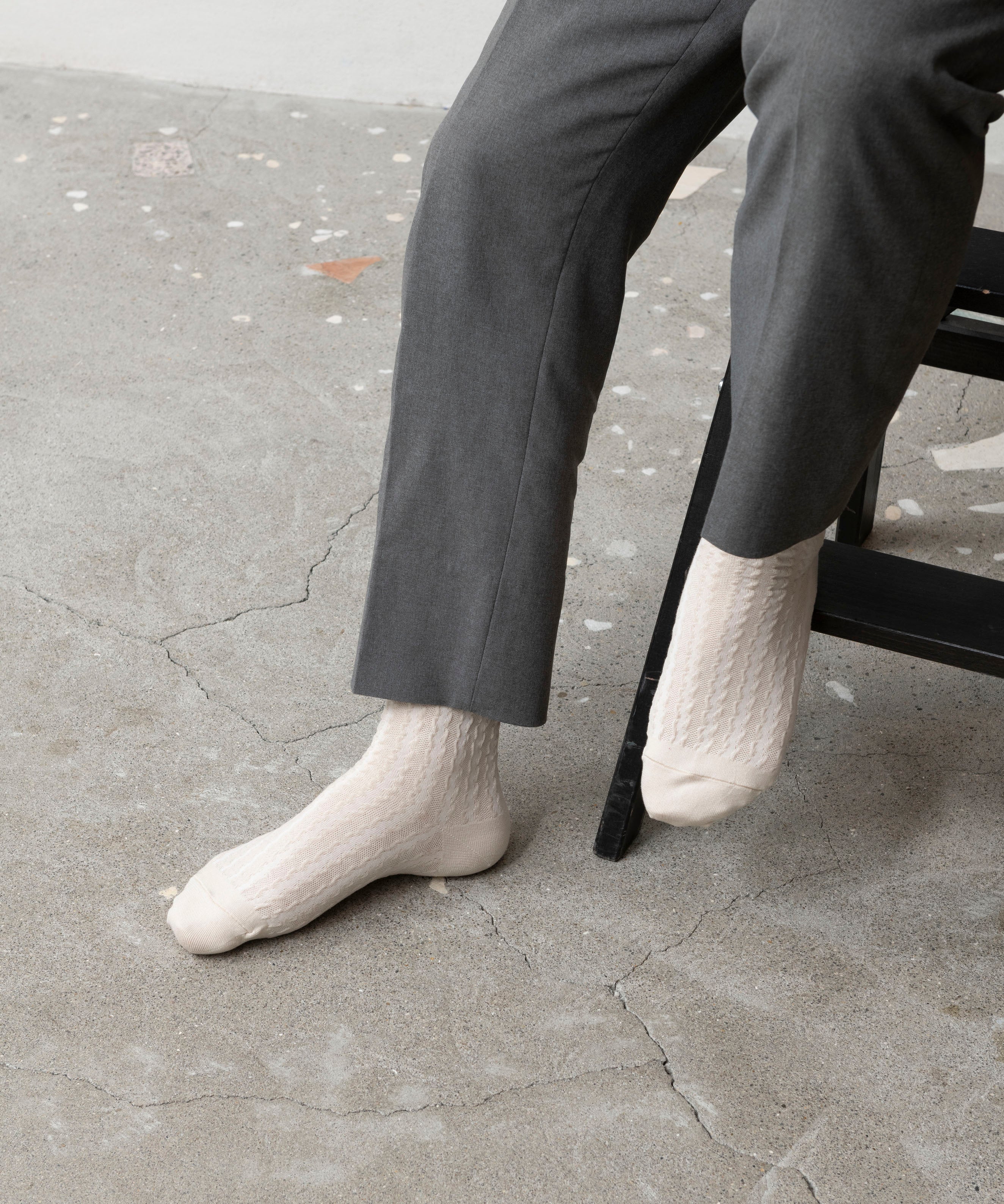 BUMPY LACE SOCKS