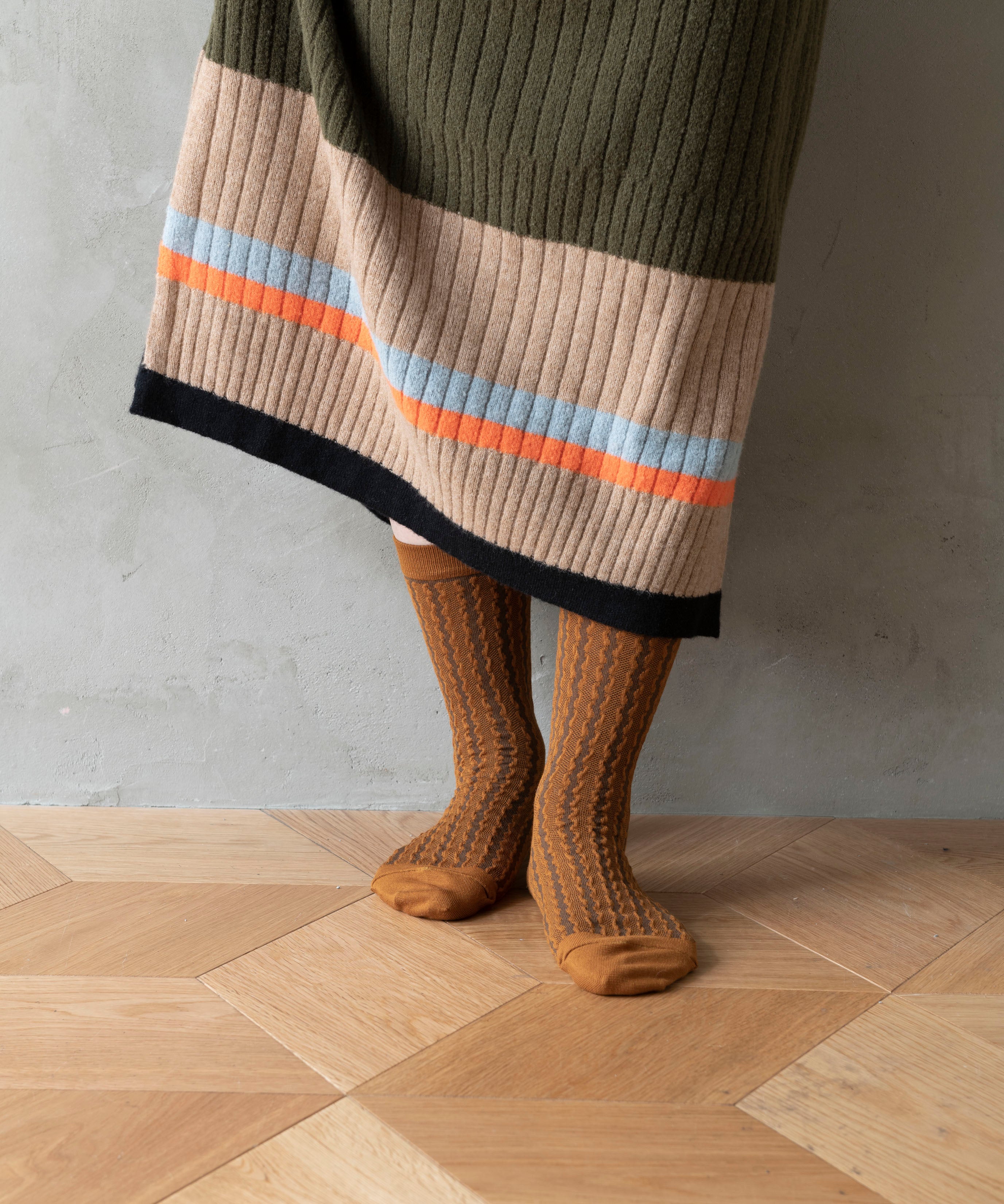 BUMPY LACE SOCKS