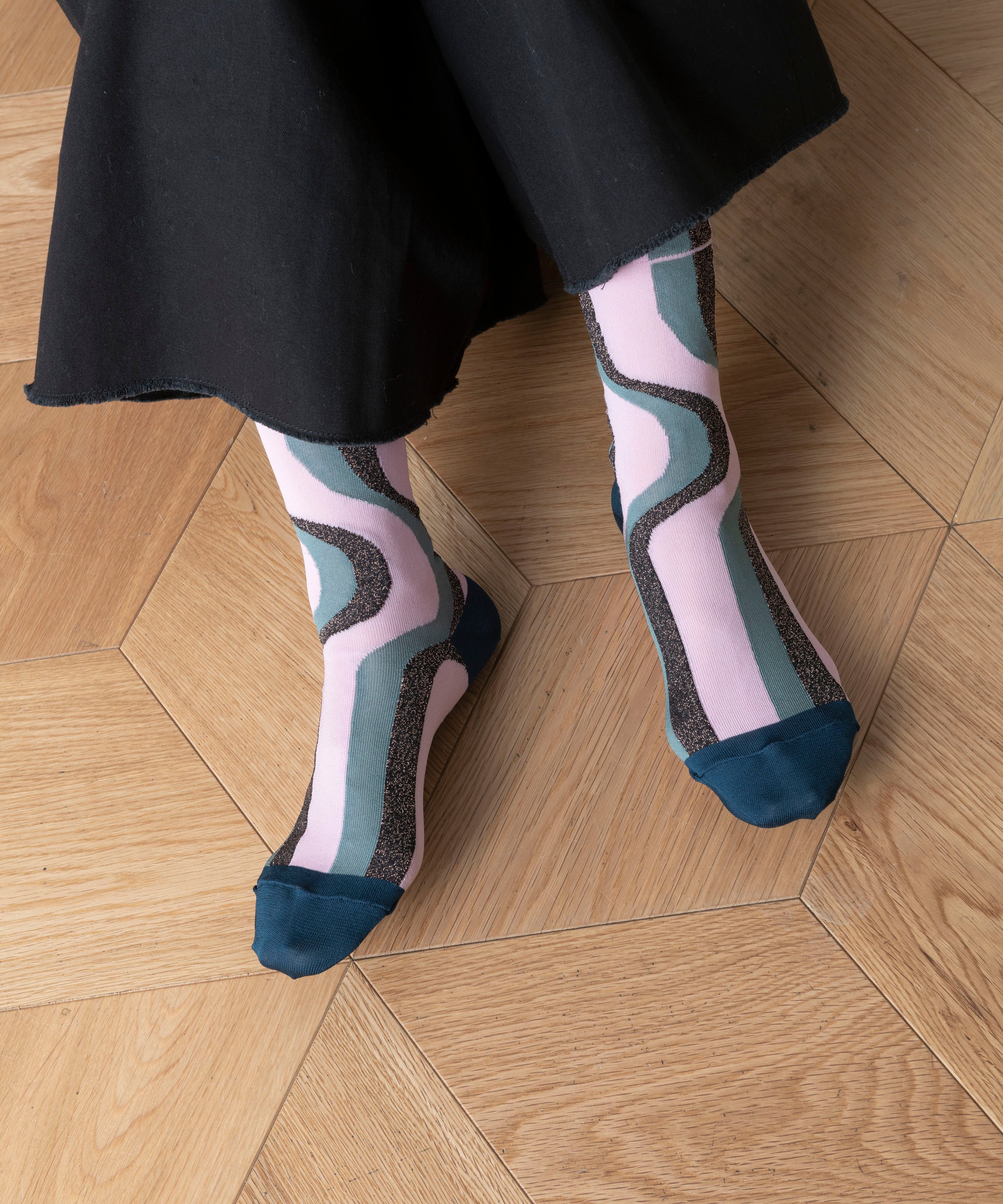 WAVE STRIPE SOCKS