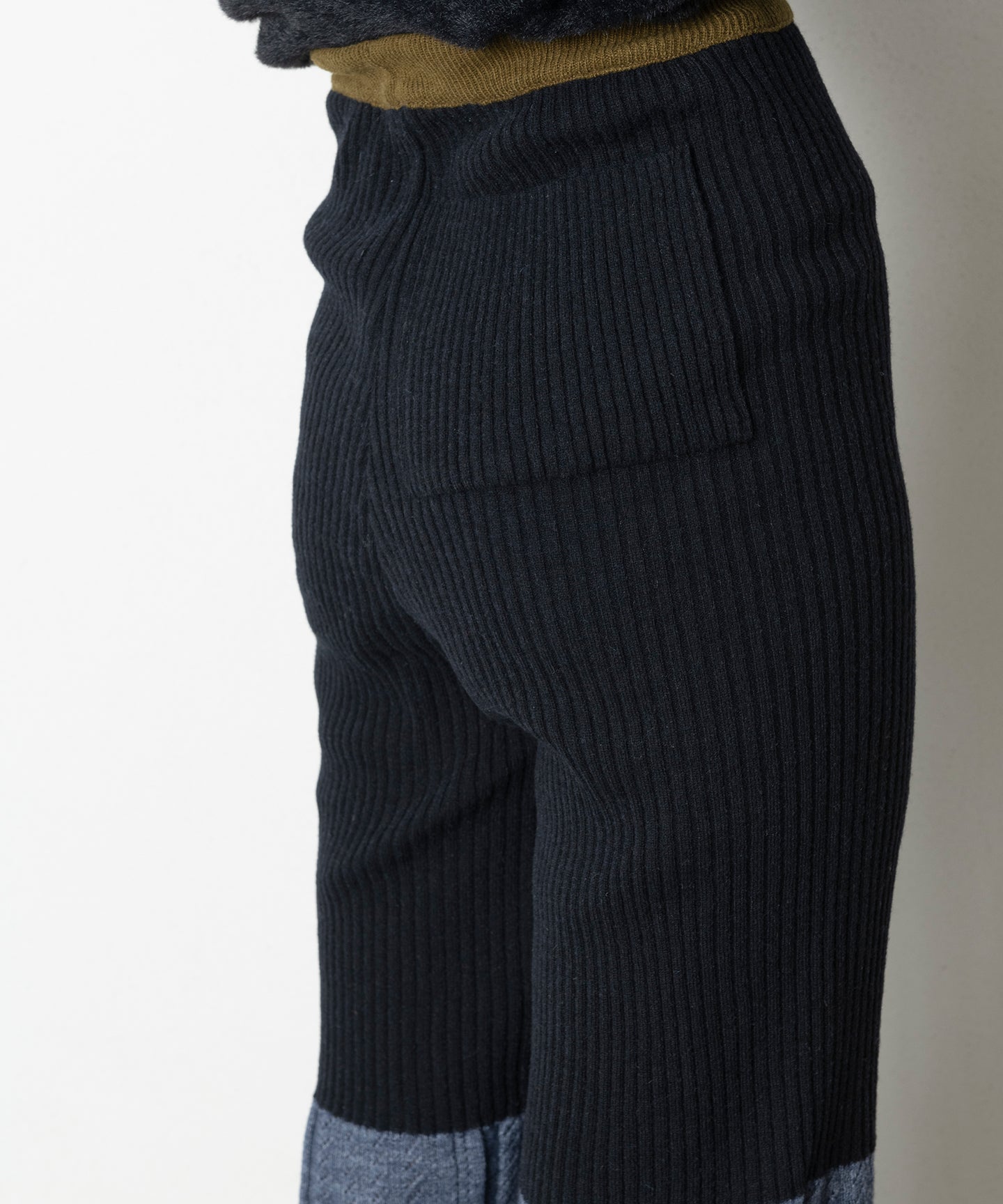 KNIT PANTS
