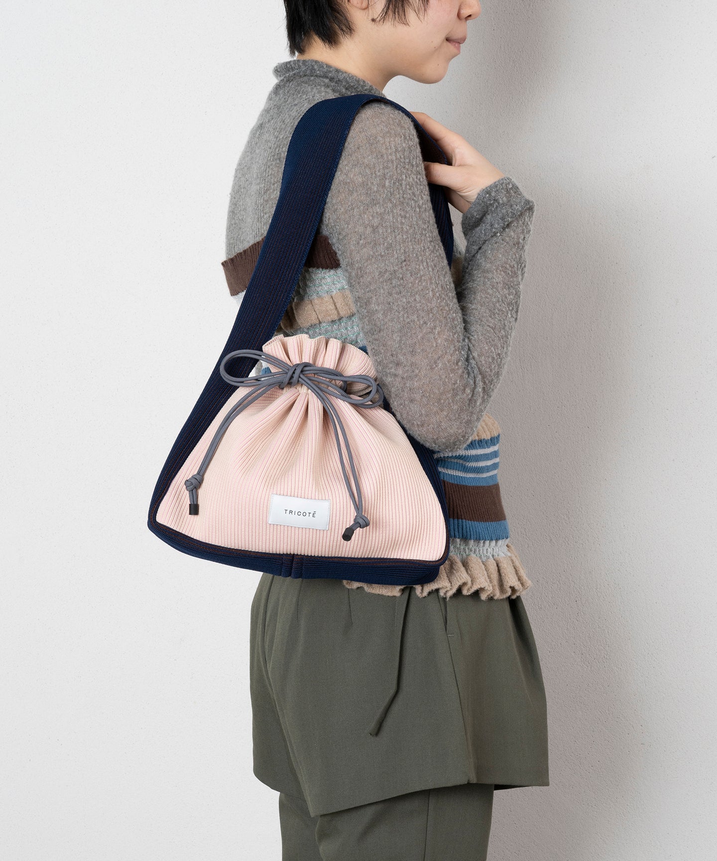 RIBBED POUCH BAG
