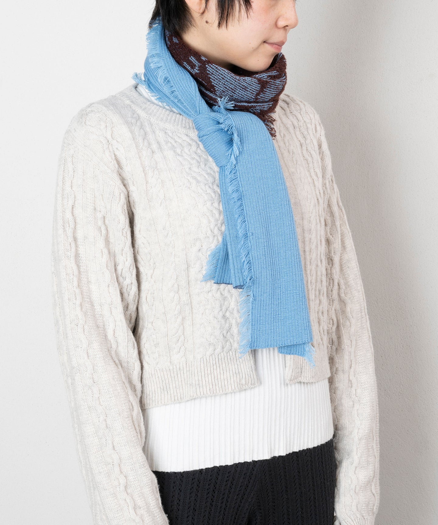 TEXTURED RIB KNIT SCARF