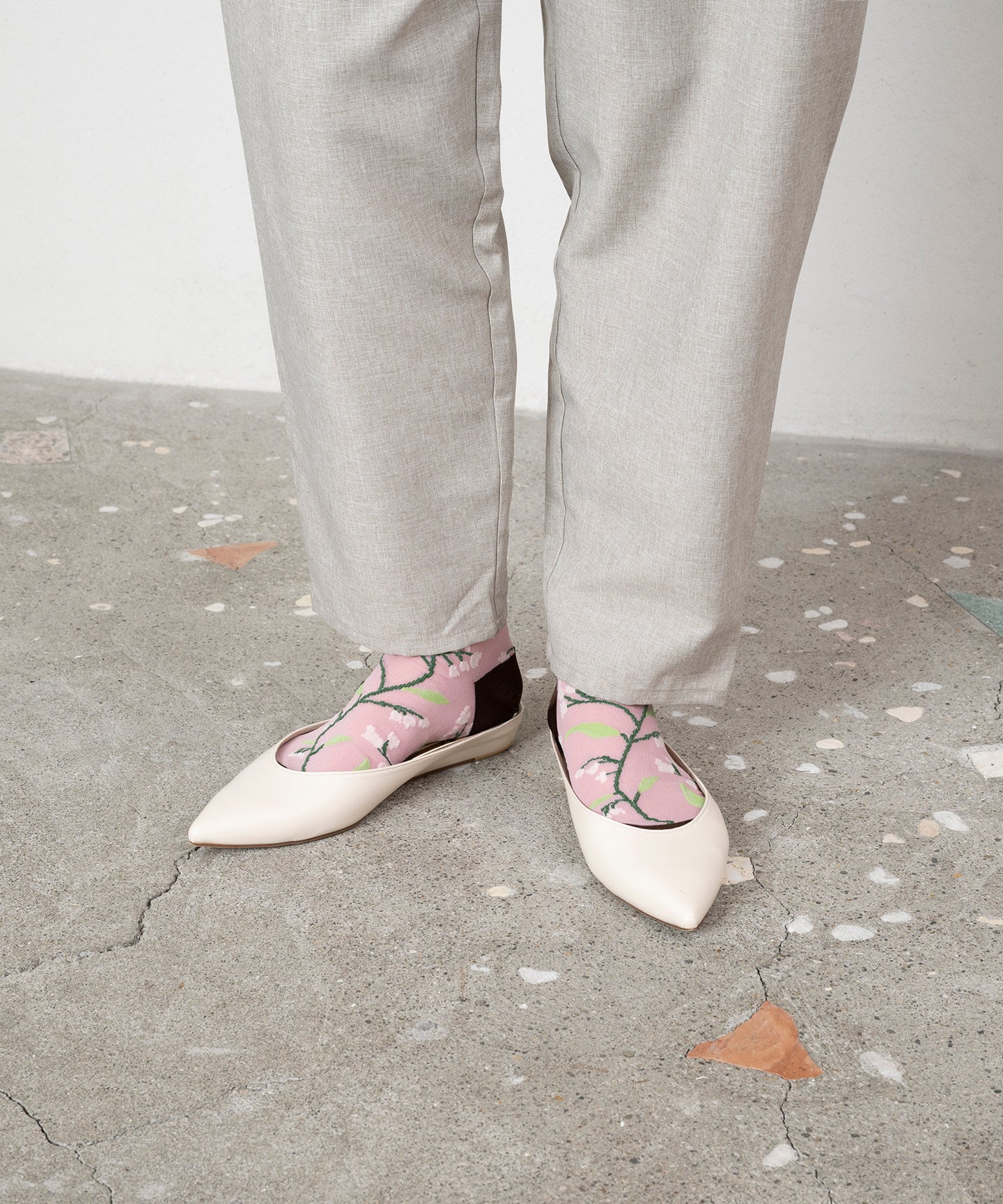 LILY-OF-THE-VALLEY BI-COLOR SOCKS