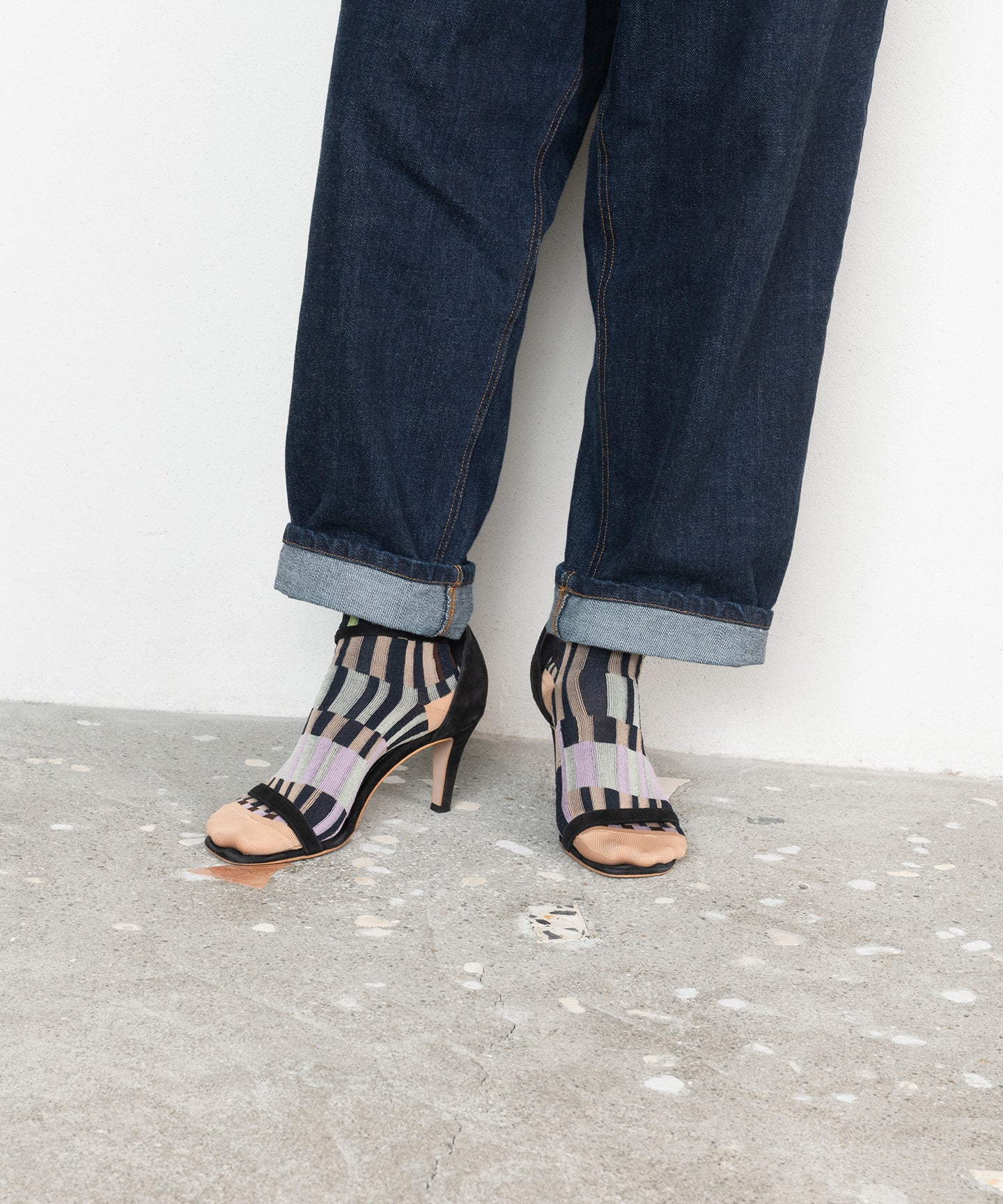 RANDOM PLAID PATTERN PATCH SOCKS