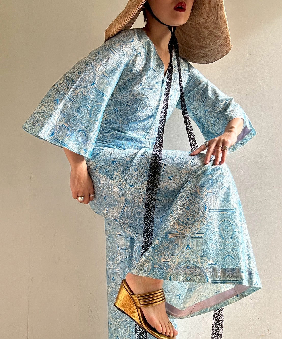 [minoi × TRICOTÉ]<br>VINTAGE INDIA SATTIN ALL IN ONE