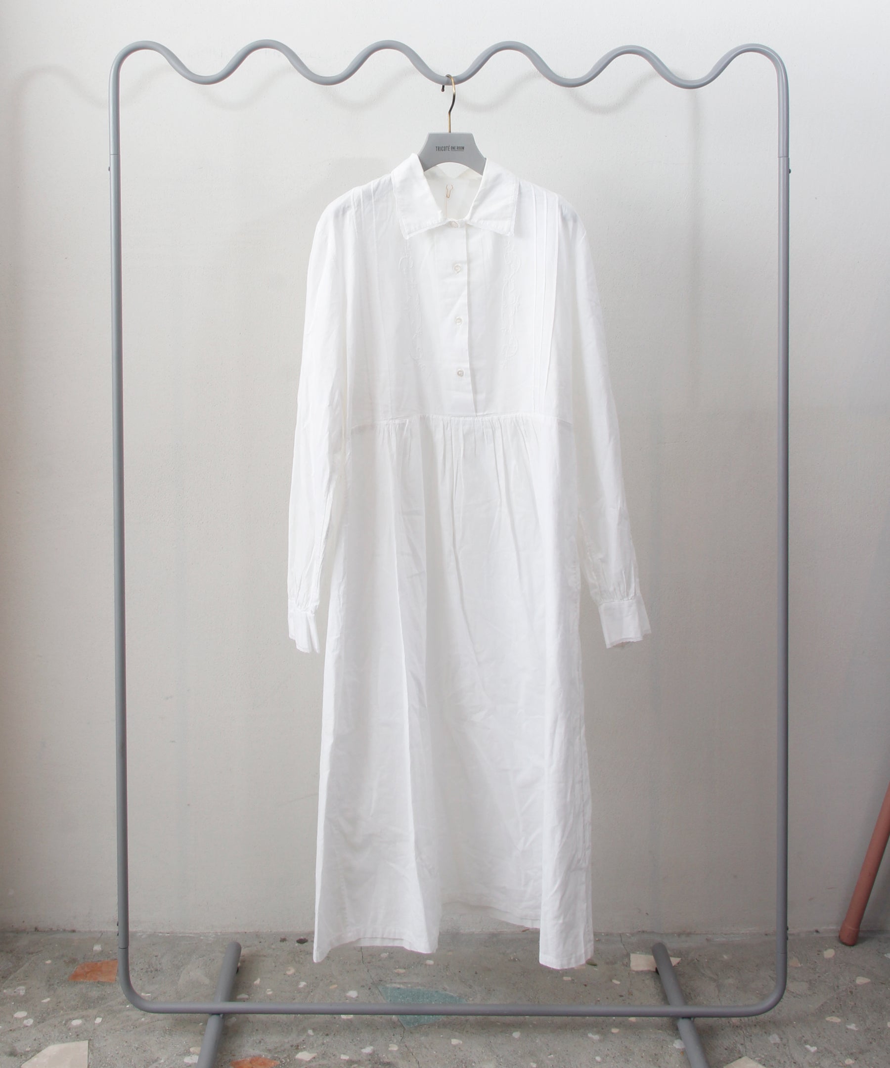 [minoi × TRICOTÉ]<br>VINTAGE WHITE COTTON ONEPIECE