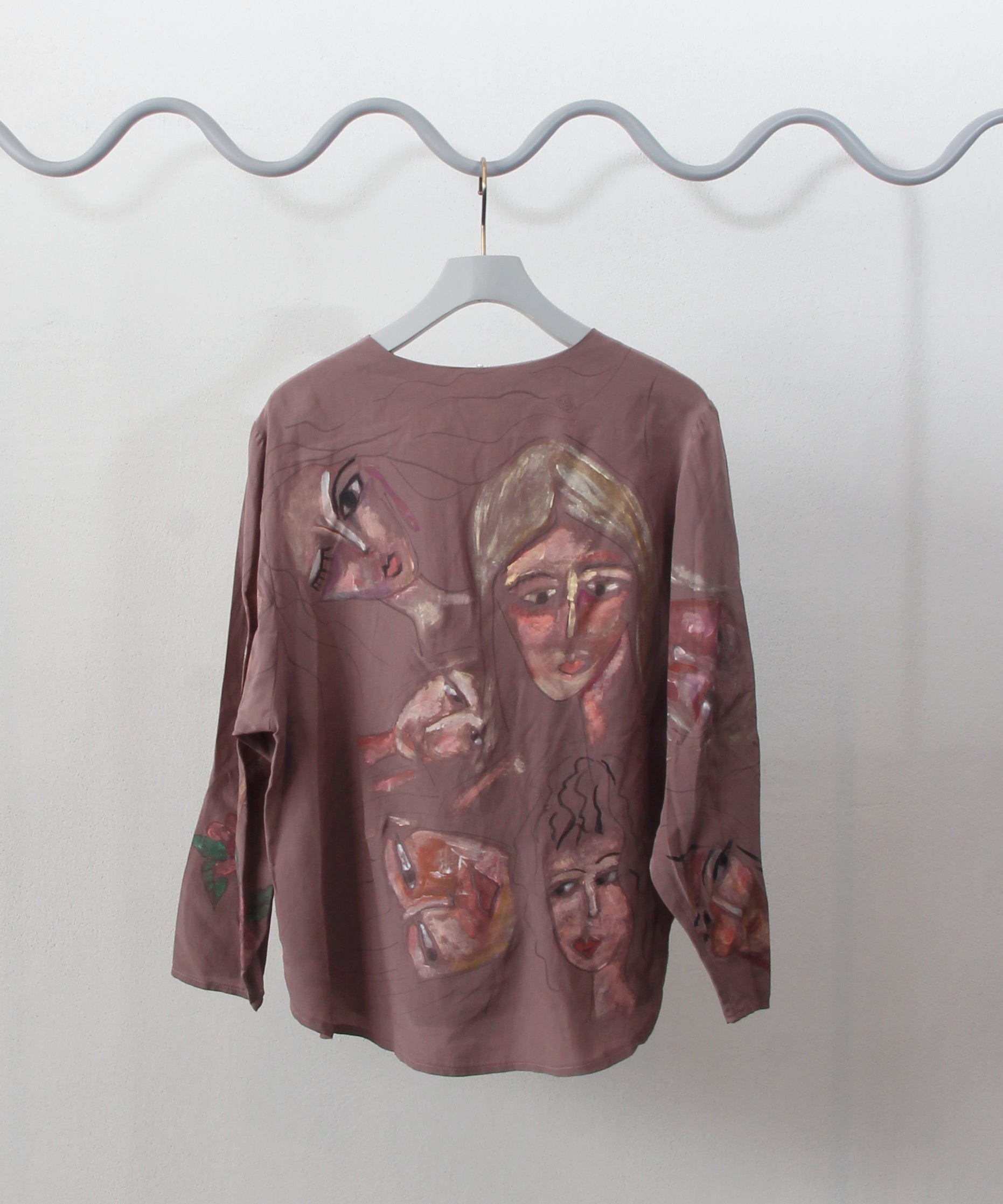 [minoi × TRICOTÉ]<br>VINTAGE FACE BLOUSE