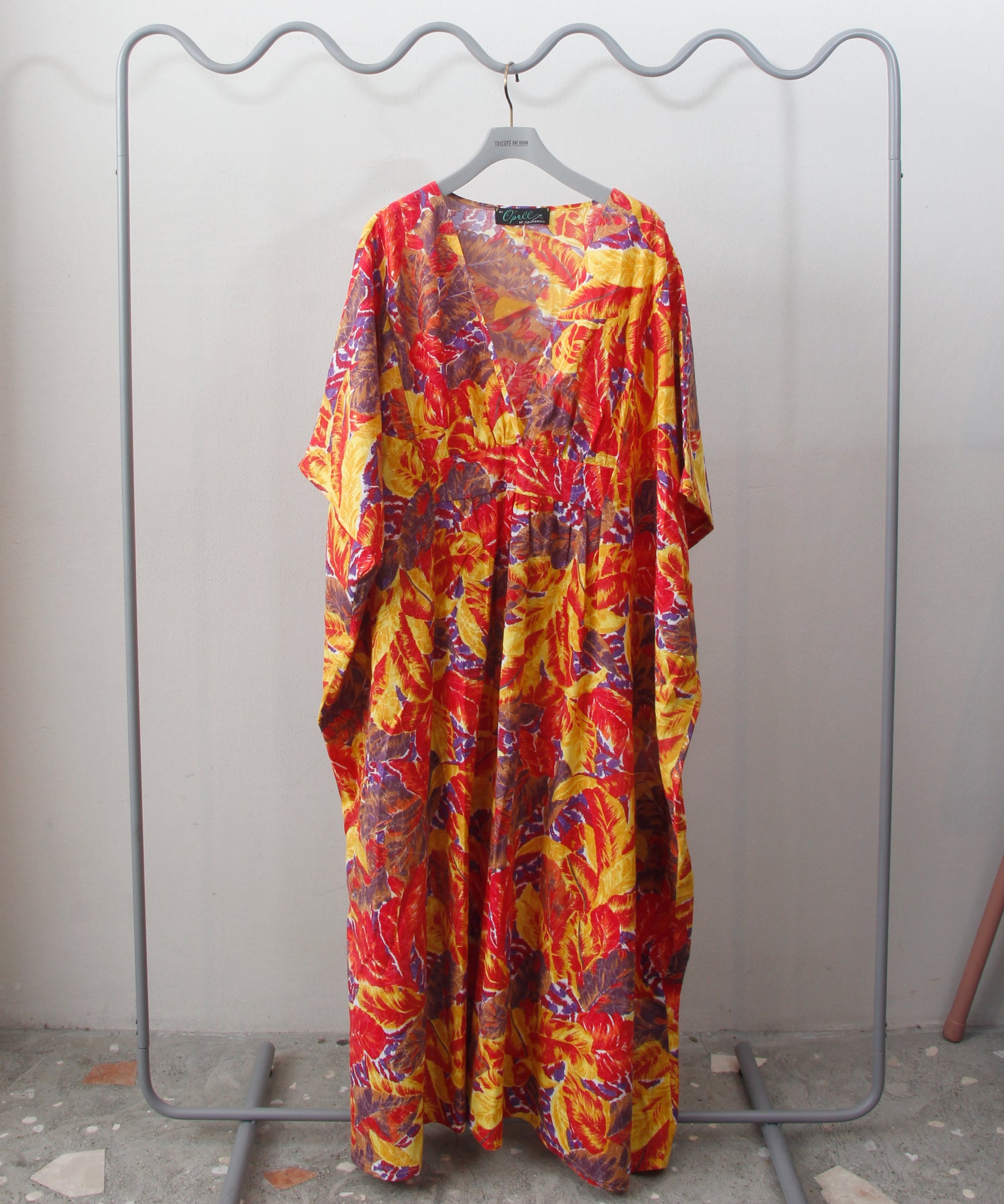 [minoi × TRICOTÉ]<br>VINTAGE TROPICAL ONEPIECE