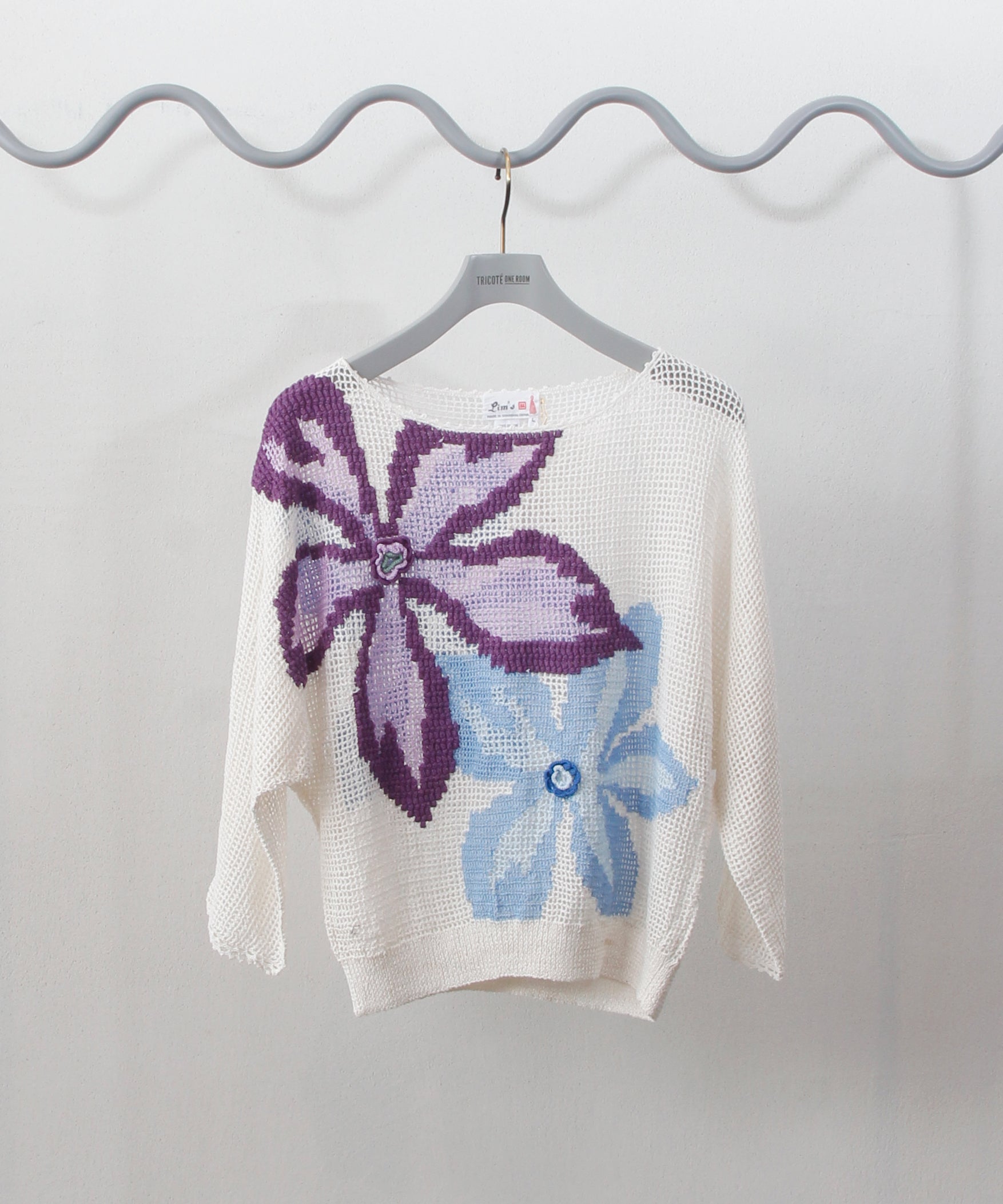 [minoi × TRICOTÉ]<br>VINTAGE FLOWER MESH TOPS