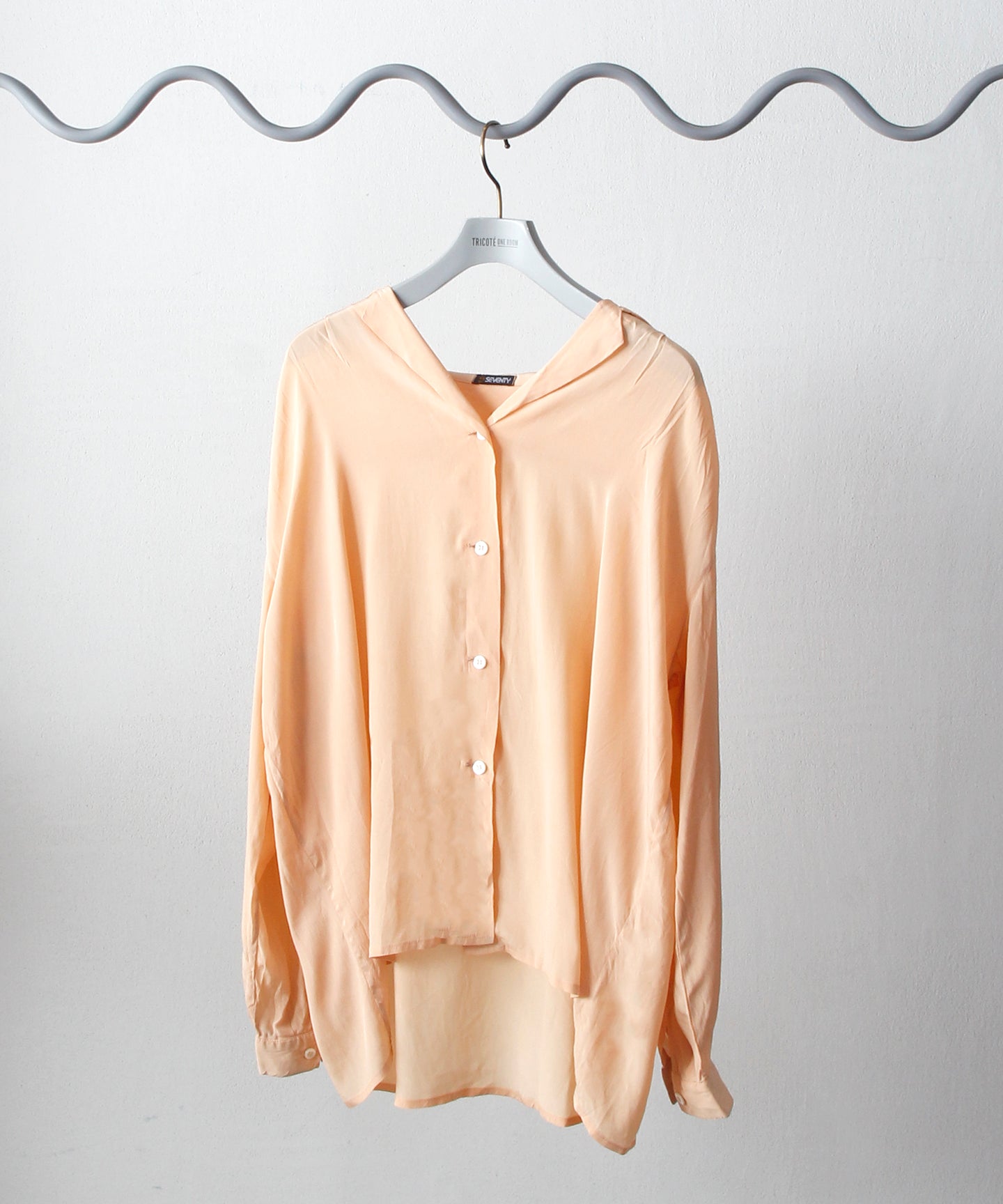 [minoi × TRICOTÉ]<br>VINTAGE ORANGE STANDARD SHIRT