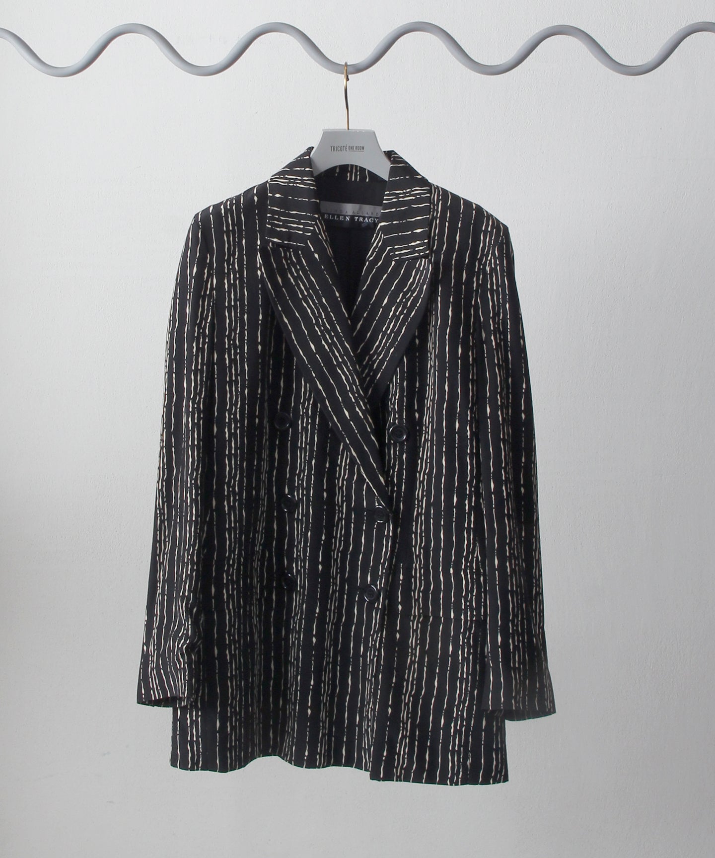 [minoi × TRICOTÉ]<br>VINTAGE SATIN STRIPE JACKET