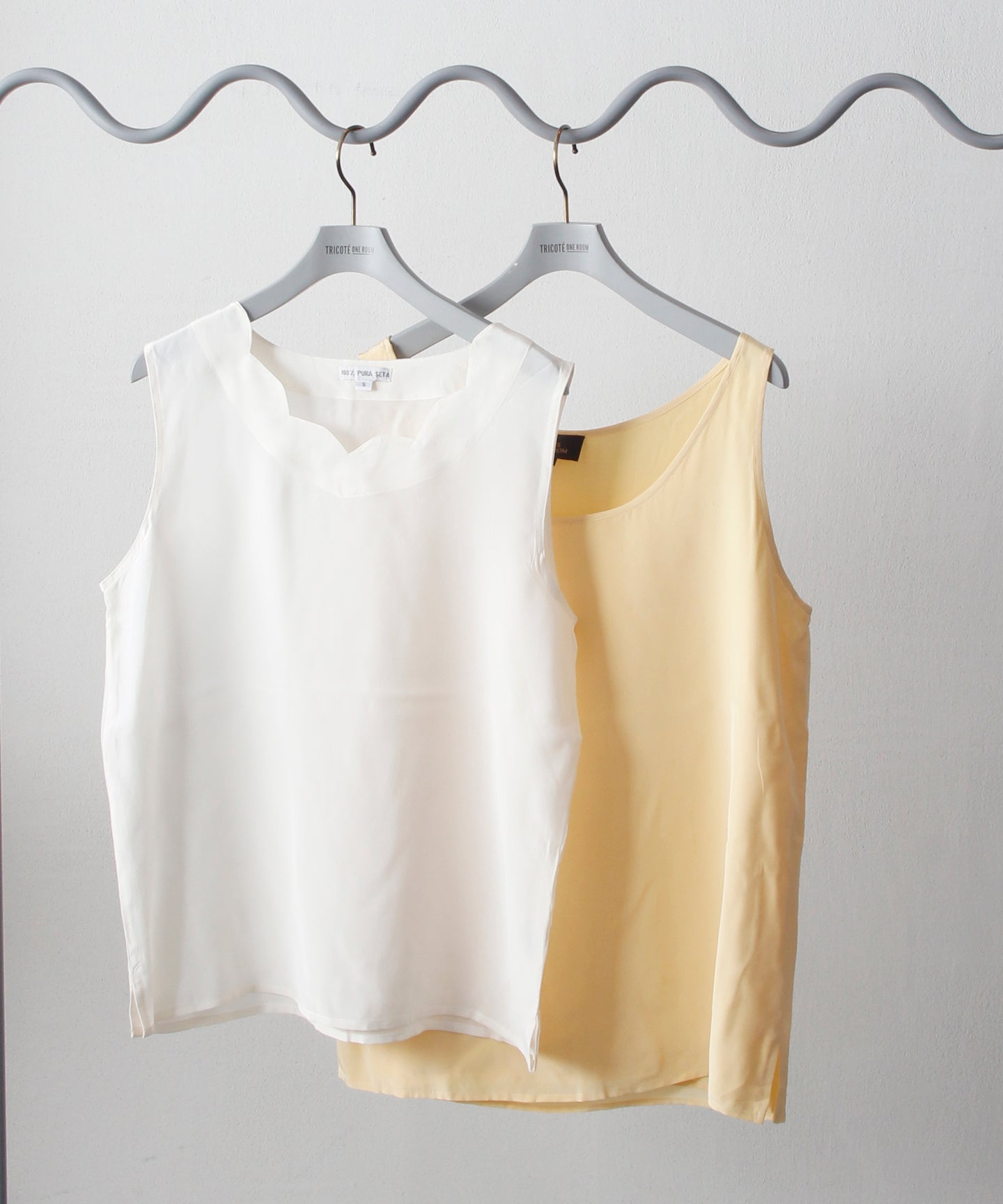[minoi × TRICOTÉ]<br>VINTAGE TANKTOP