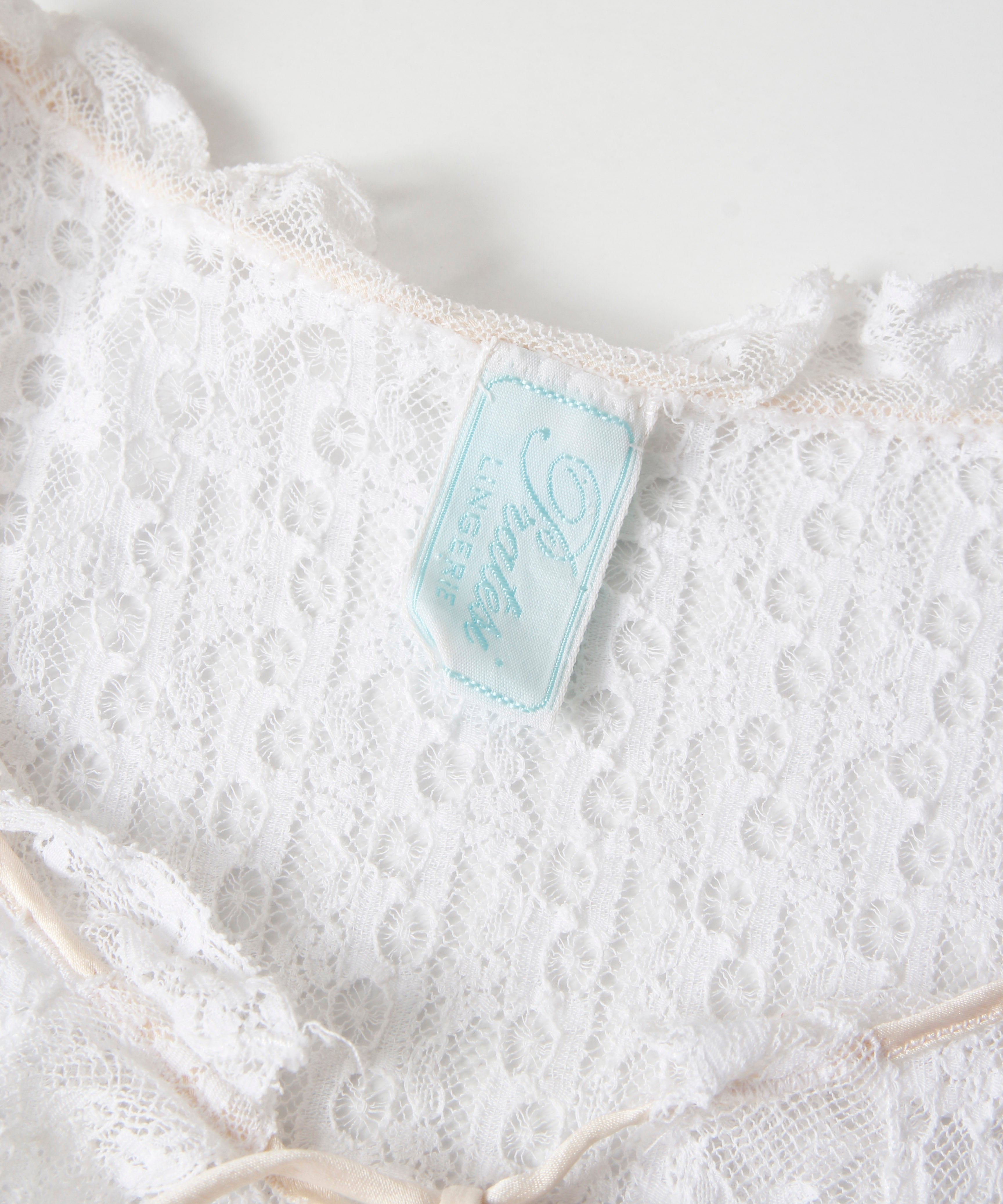 [minoi × TRICOTÉ]<br>VINTAGE LACE TOPS