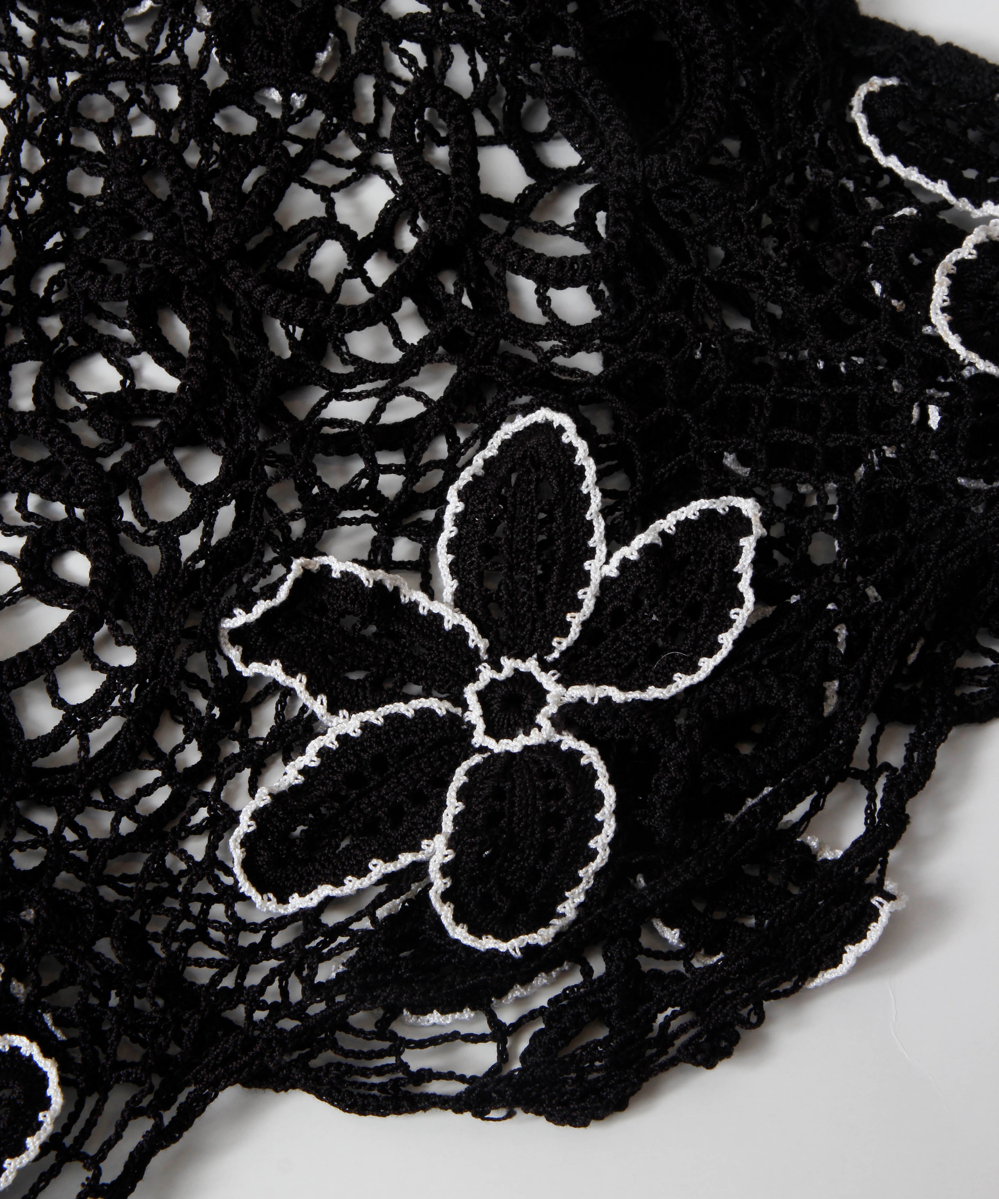 [minoi × TRICOTÉ]<br>VINTAGE FLOWER BLACK DRESS