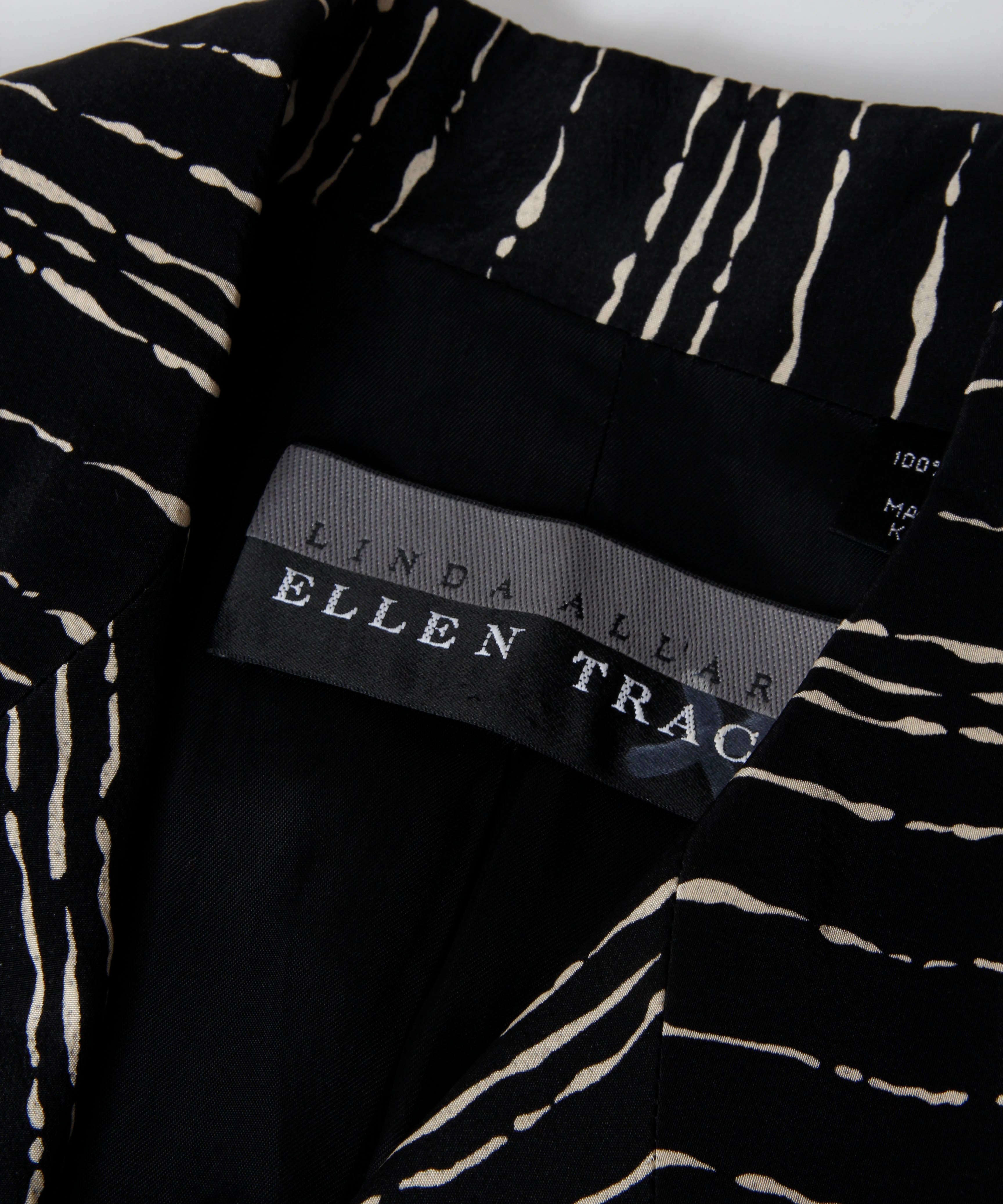 [minoi × TRICOTÉ]<br>VINTAGE SATIN STRIPE JACKET