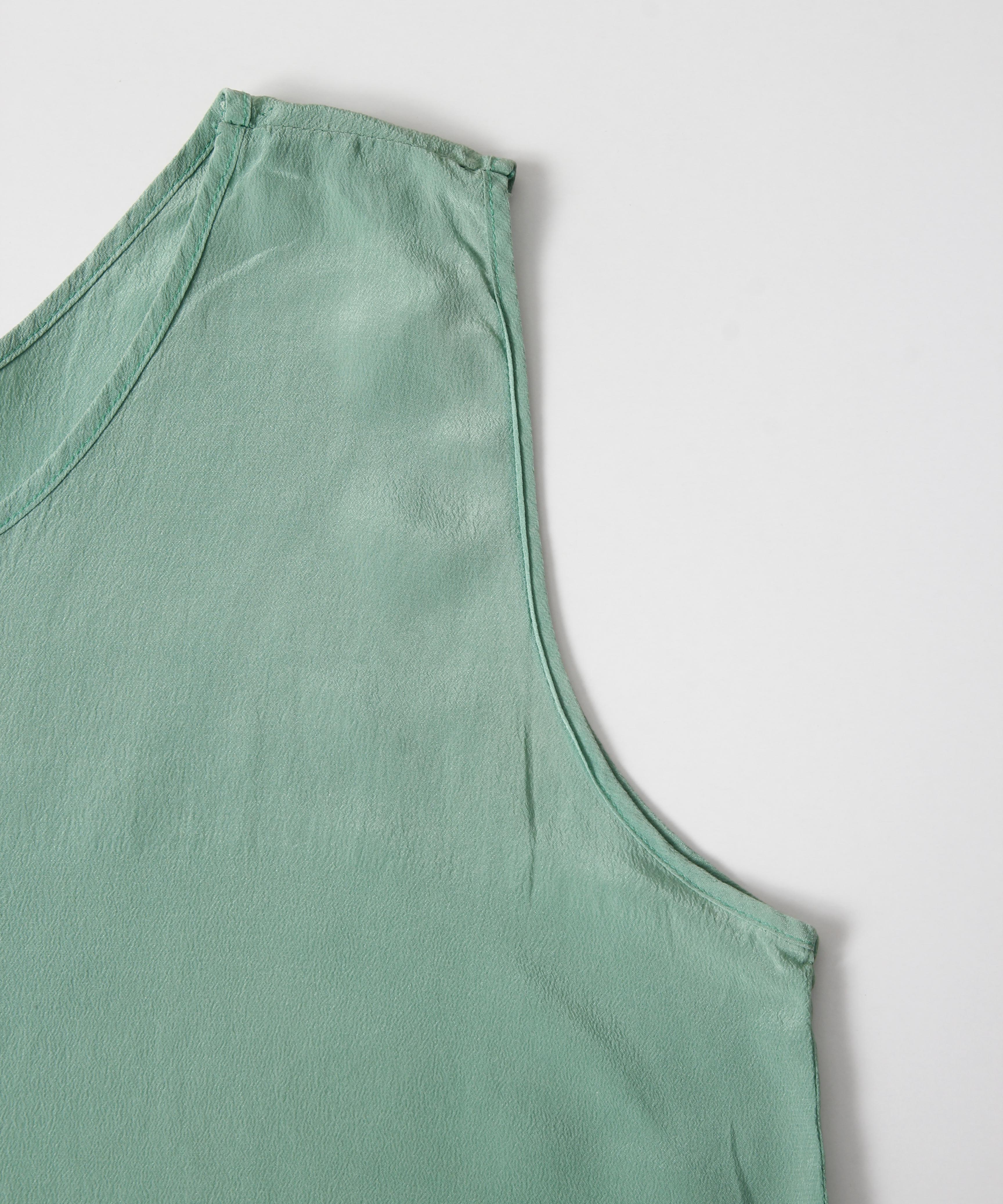 [minoi × TRICOTÉ]<br>VINTAGE TANKTOP