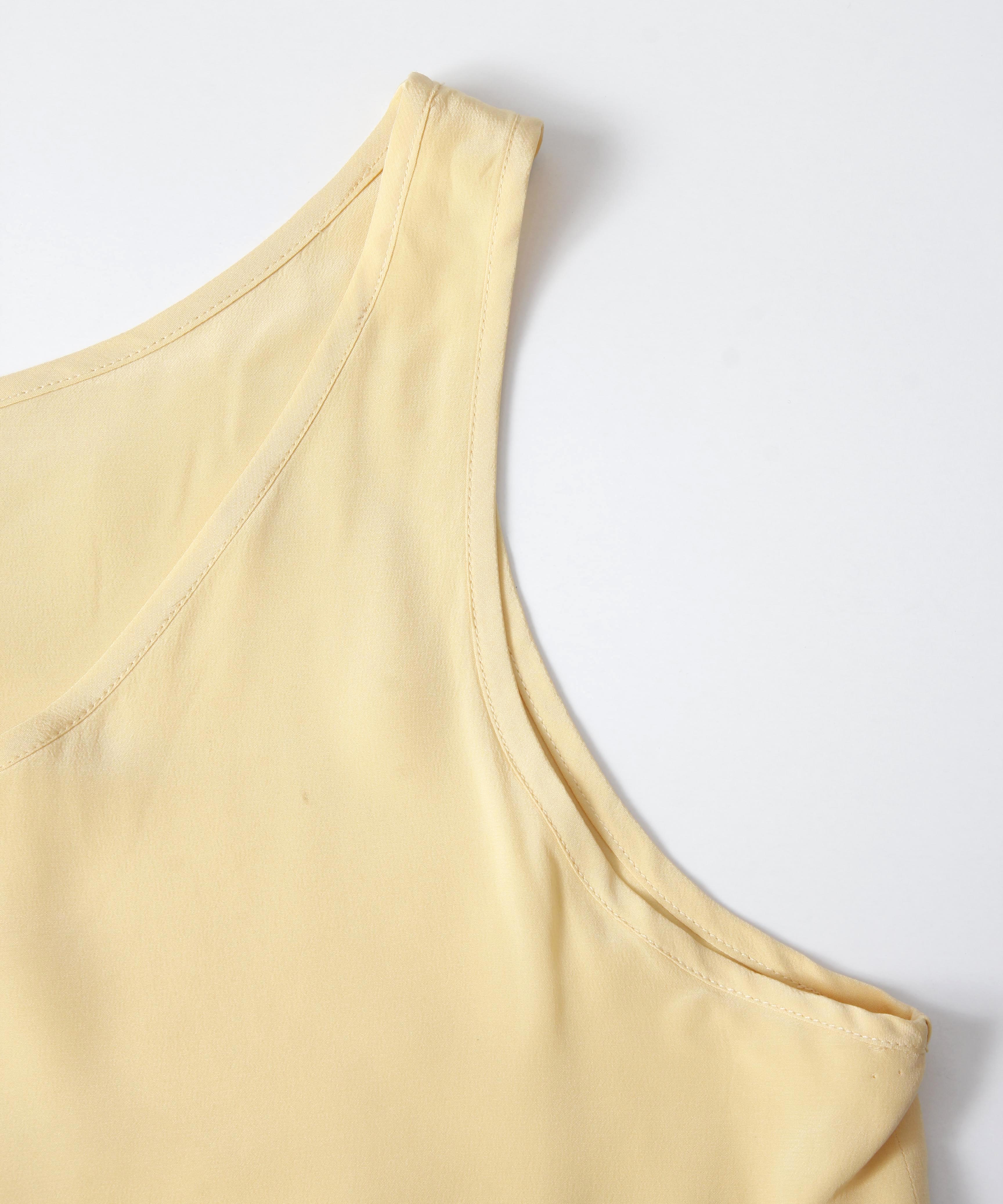 [minoi × TRICOTÉ]<br>VINTAGE TANKTOP