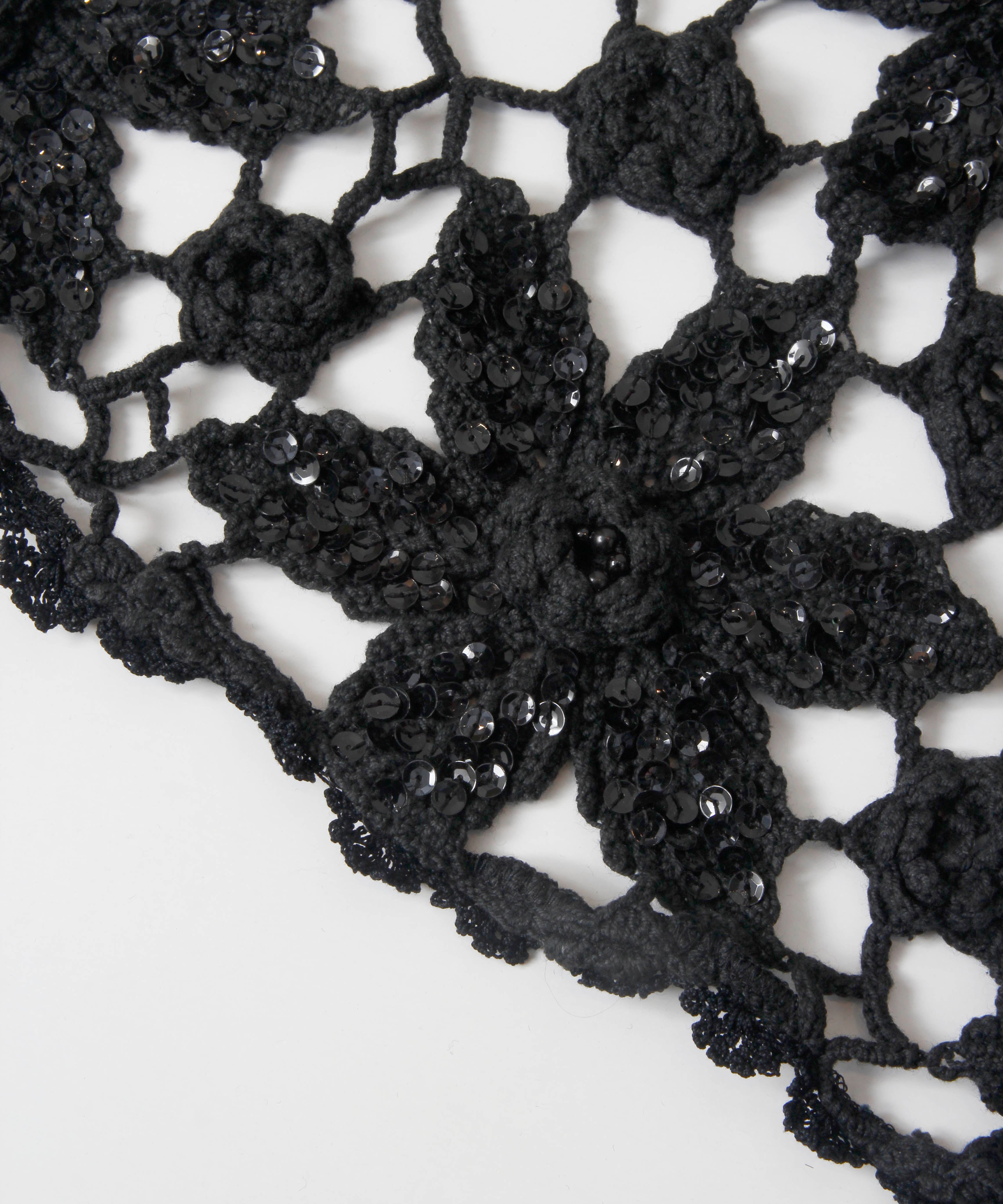 [minoi × TRICOTÉ]<br>VINTAGE CROCHET FLOWER TOPS