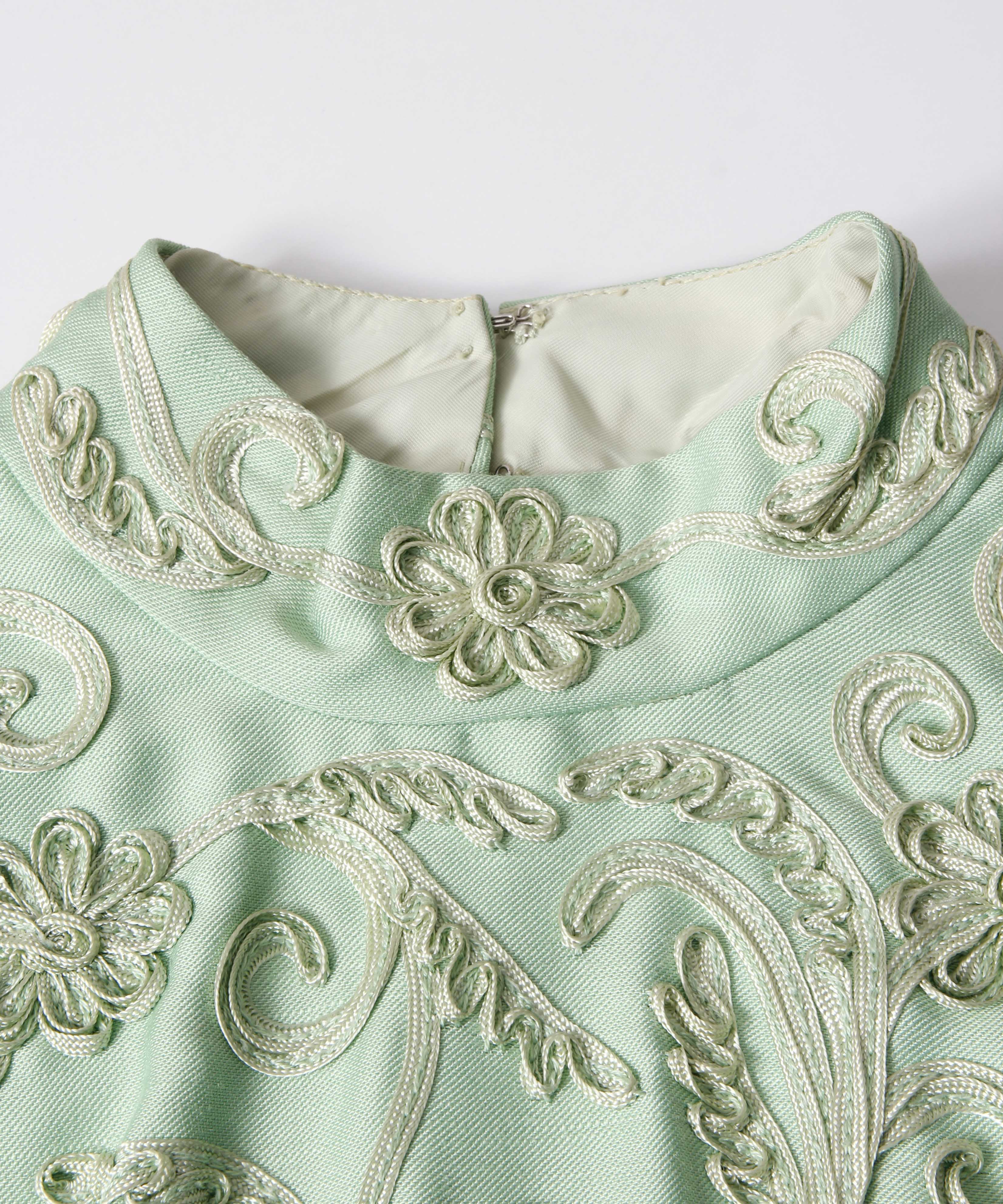 [minoi × TRICOTÉ]<br>VINTAGE BACK RIBBON MINI DRESS