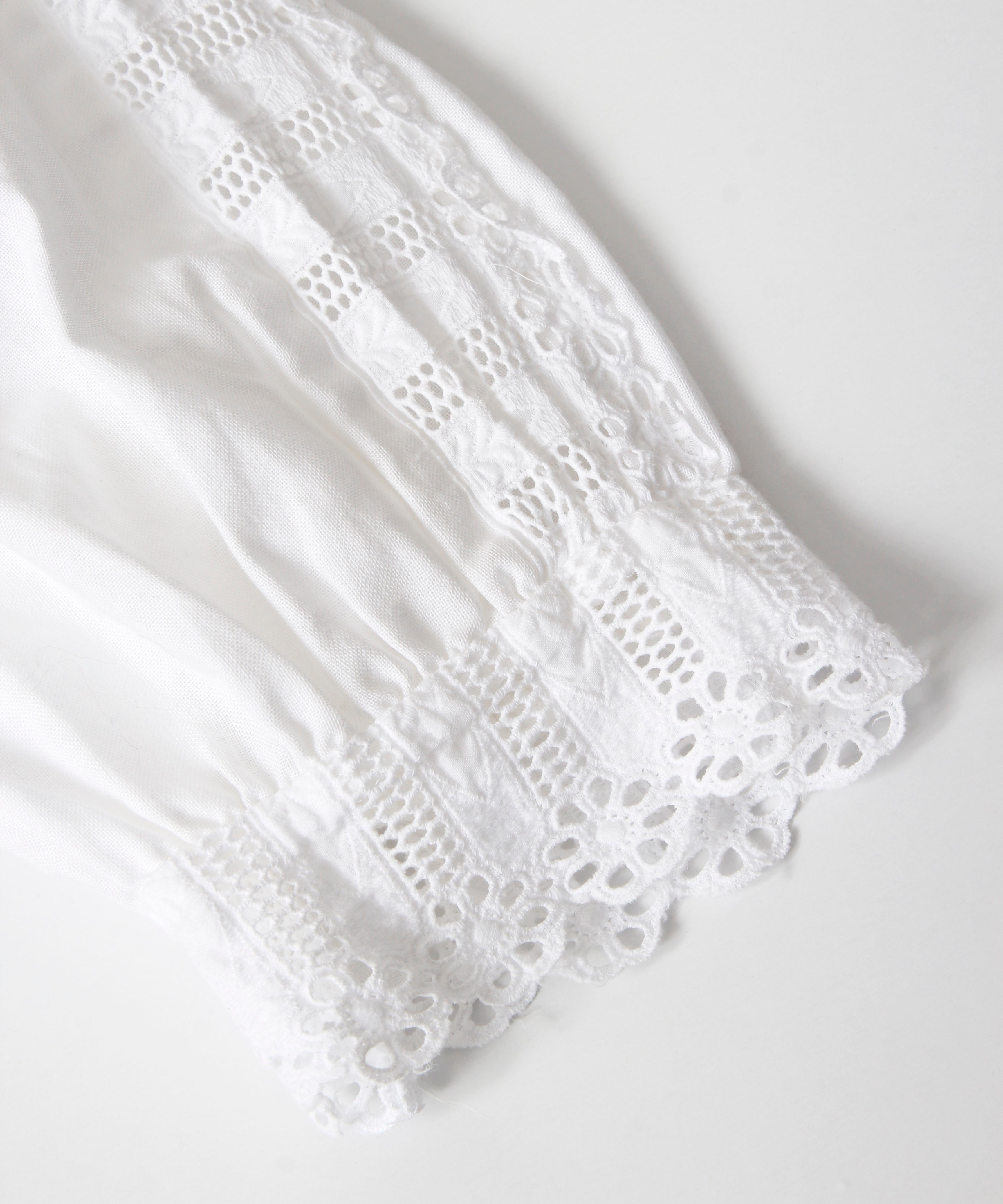 [minoi × TRICOTÉ]<br>VINTAGE PIN TUCK BLOUSE