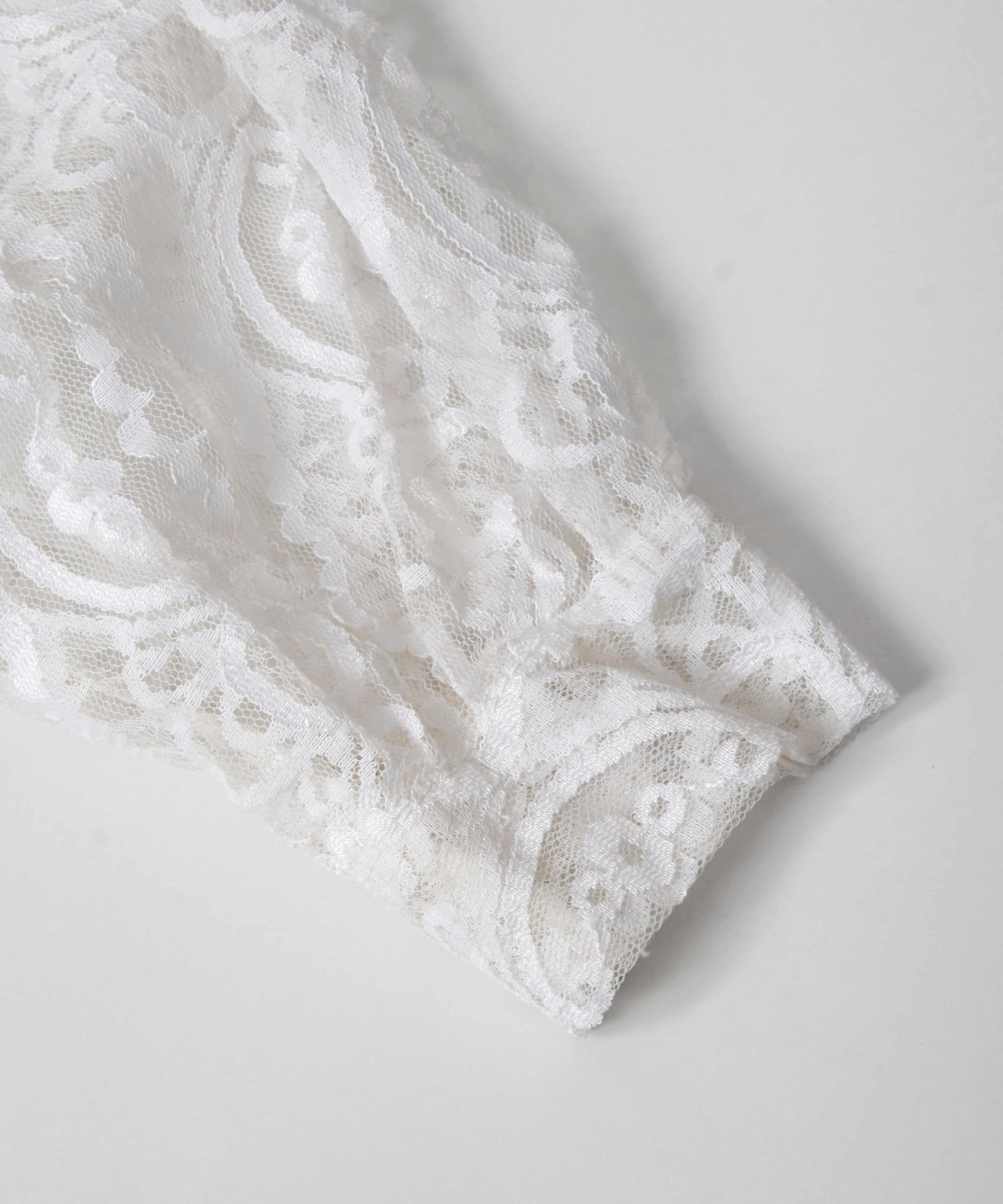 [minoi × TRICOTÉ]<br>VINTAGE LACE FRILL DRESS