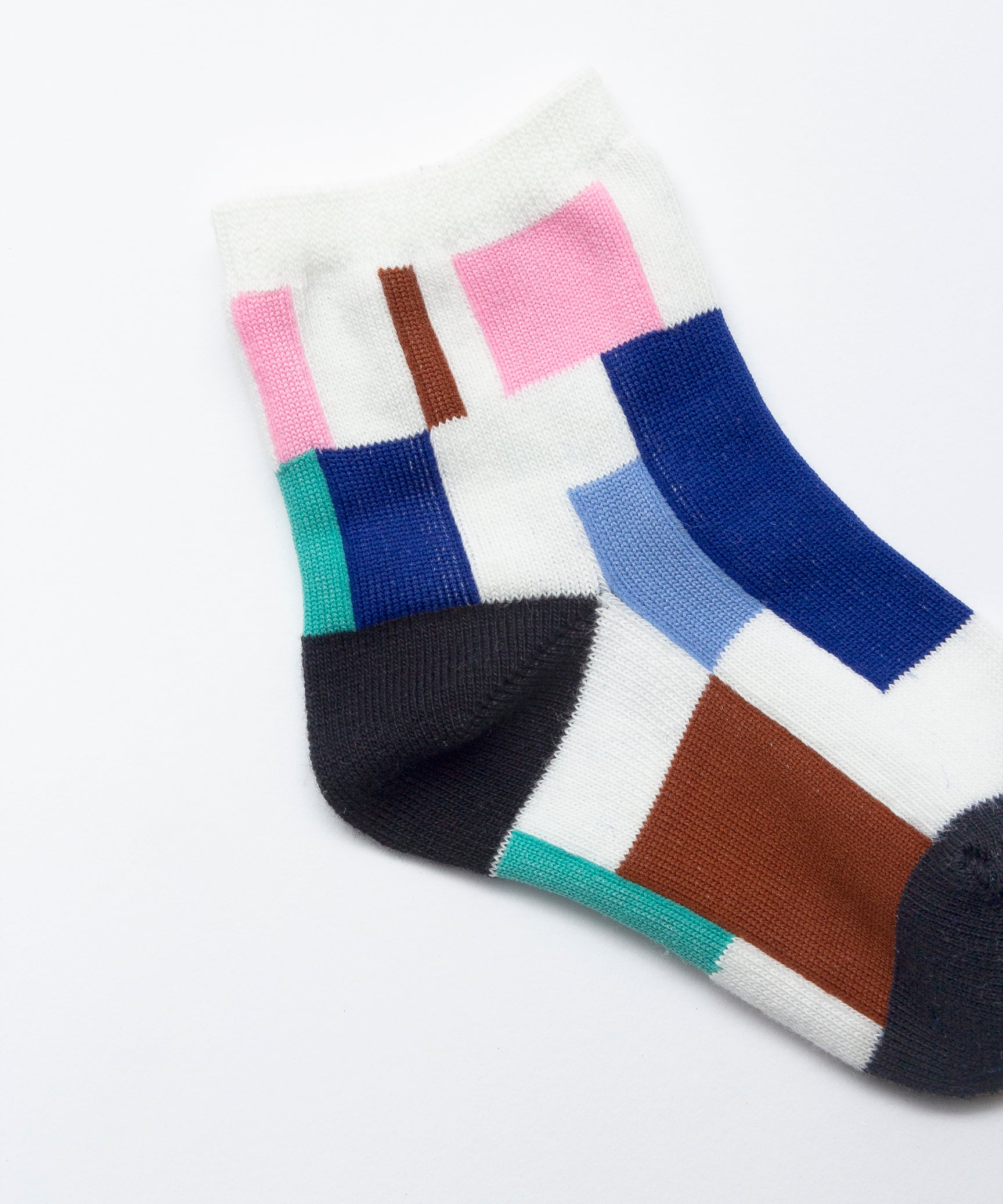 RANDOM PATCH SOCKS (KIDS)