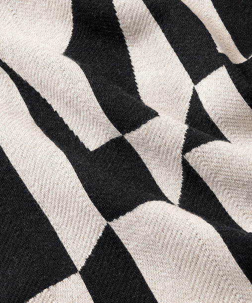 GEOMETRIC HERRINGBONE REVERSIBLE SCARF