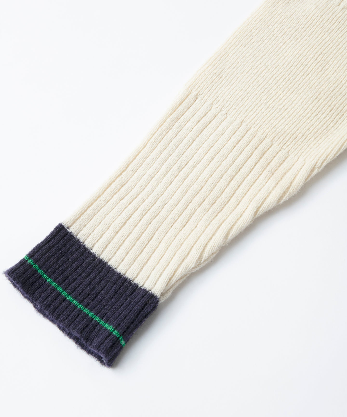 CENTER LINE OVER SWEATER
