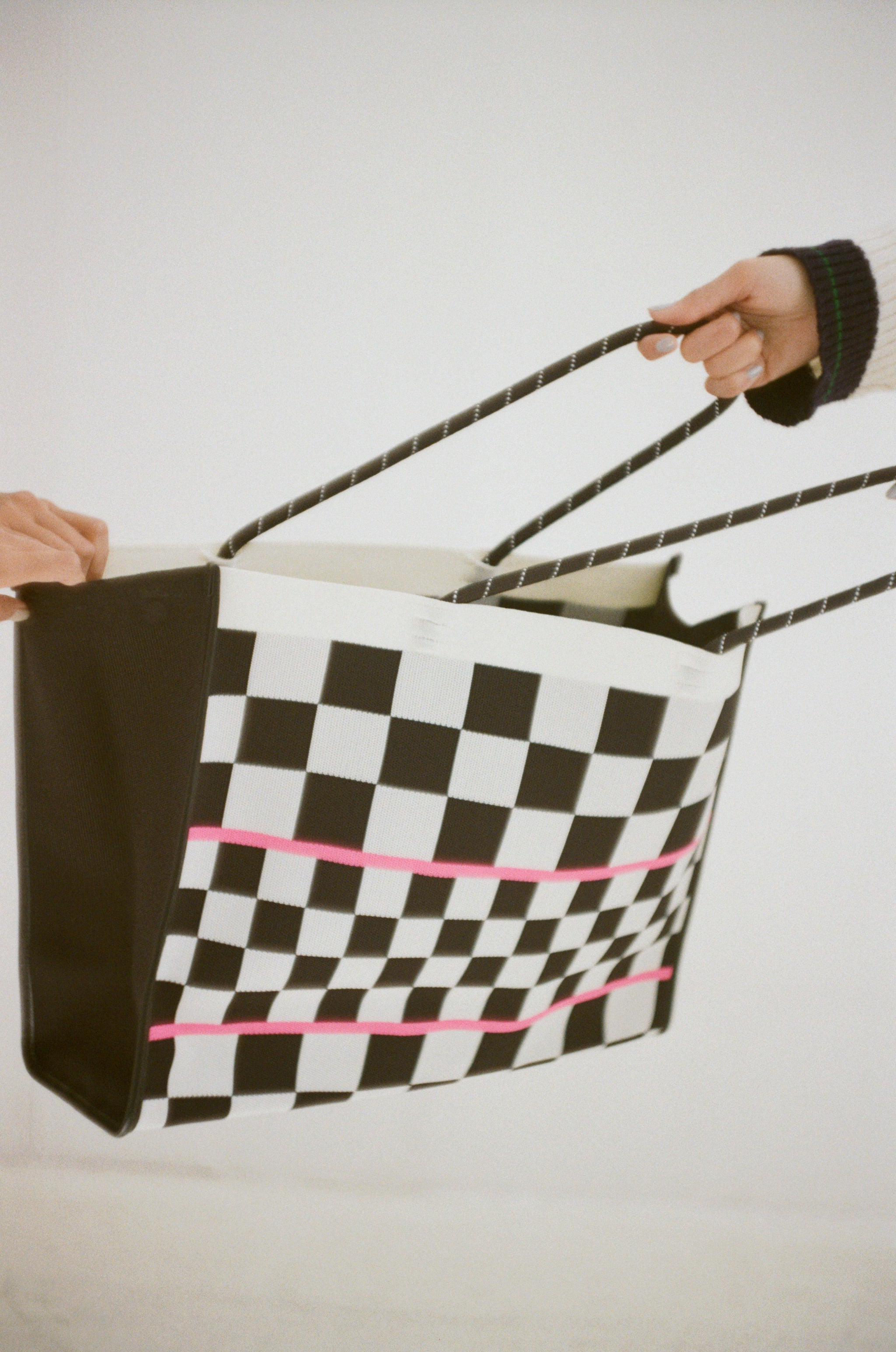 CHECKERED PATTERN BAG