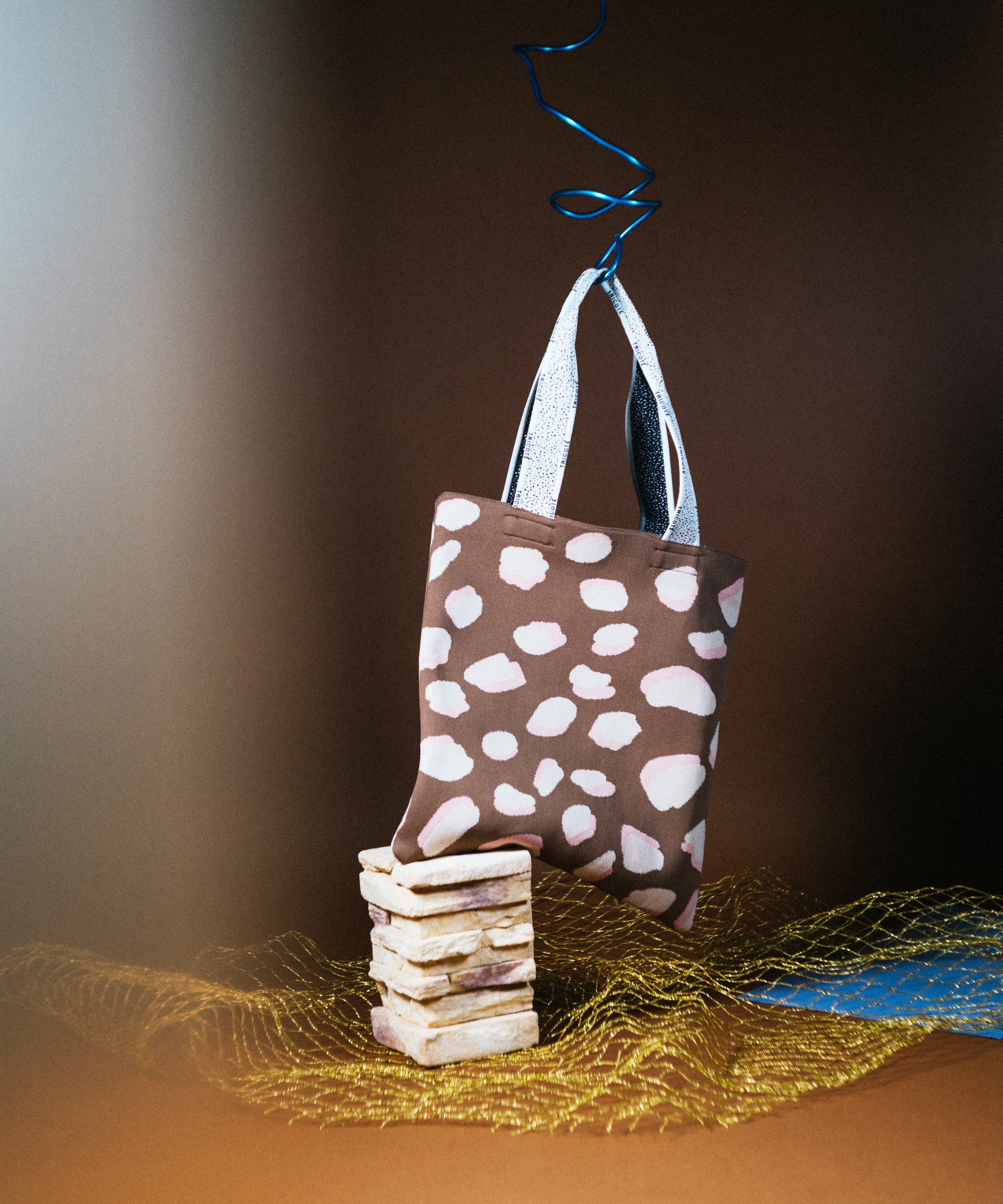 LEOPARD KNIT TOTE BAG