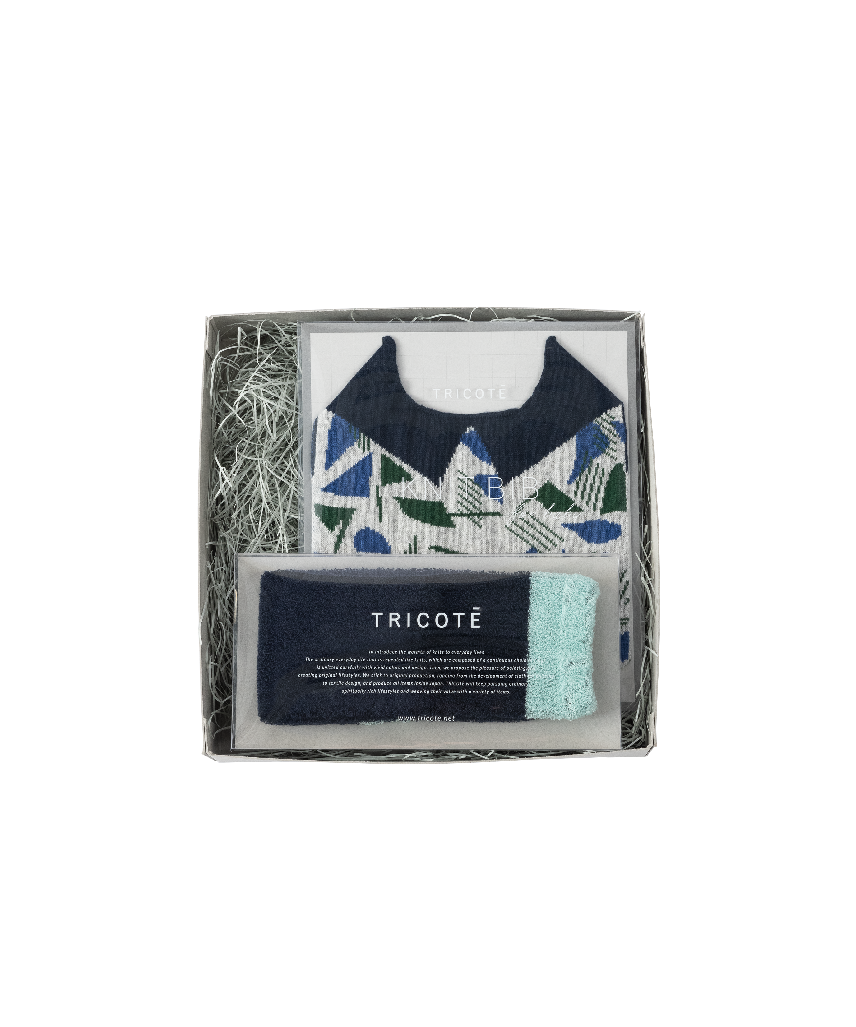 BABY GIFTSET BIB & LEG WARMER